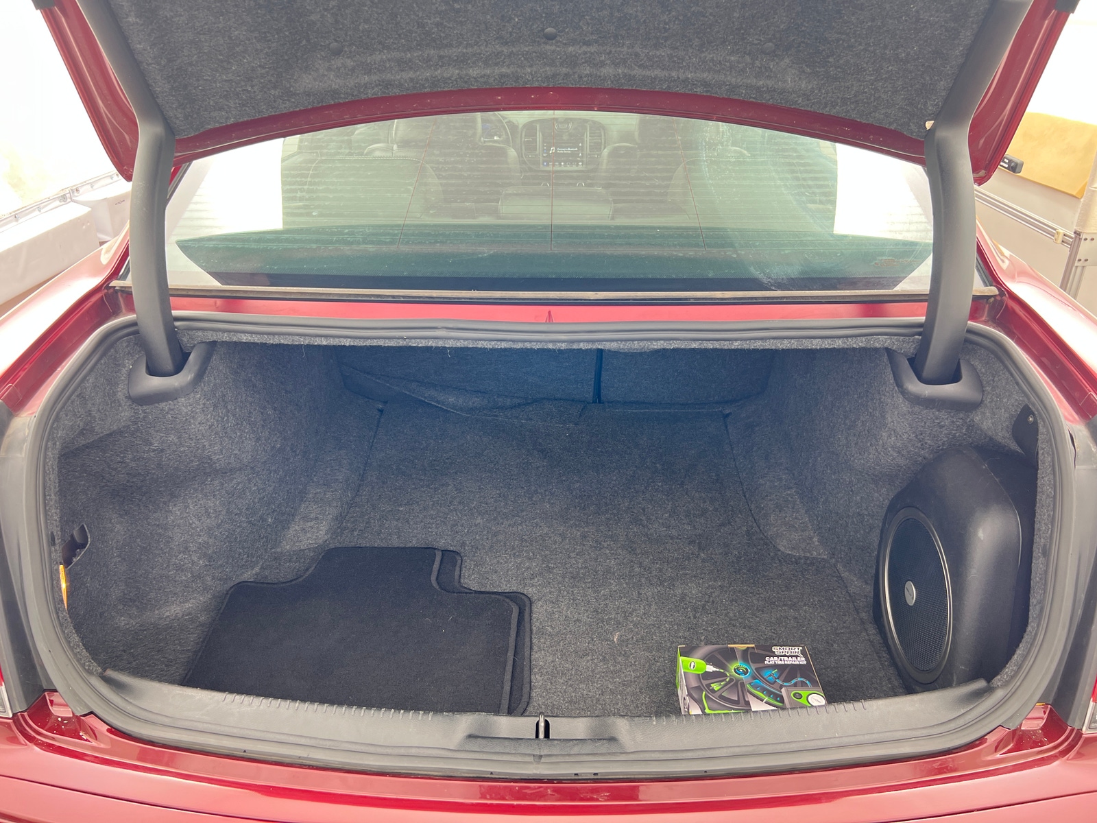 Thumbnail: 2023 Chrysler 300 - 6