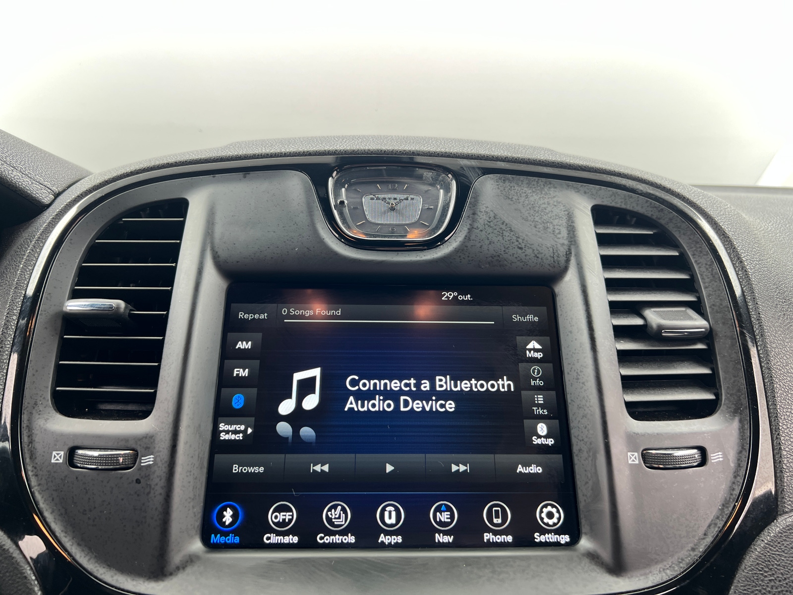 Thumbnail: 2023 Chrysler 300 - 3