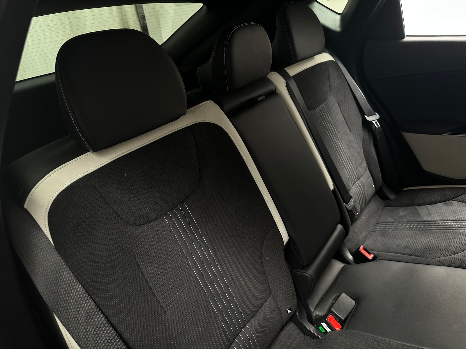 Thumbnail: 2023 Kia EV6 - 5