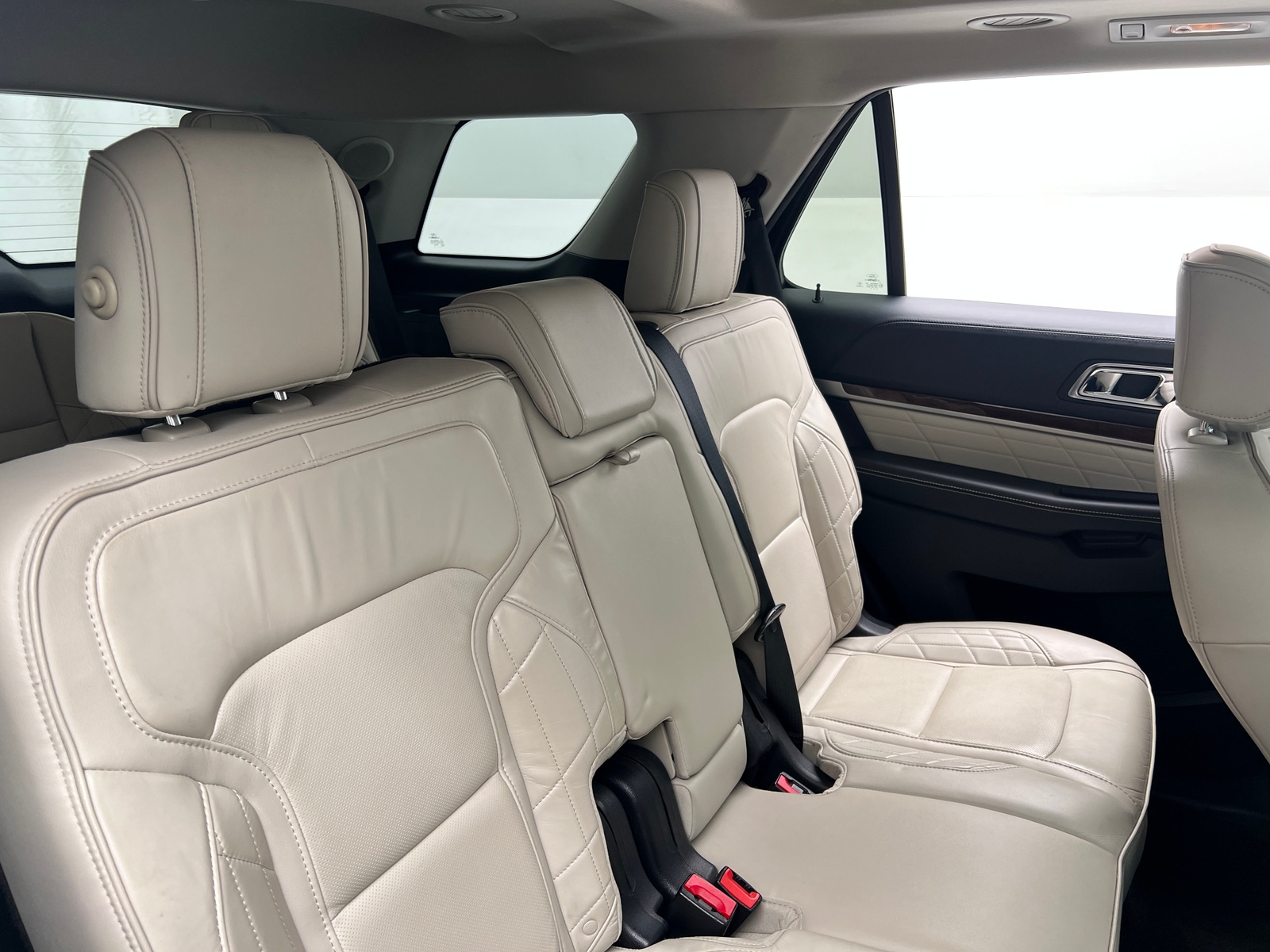 Thumbnail: 2016 Ford Explorer - 5