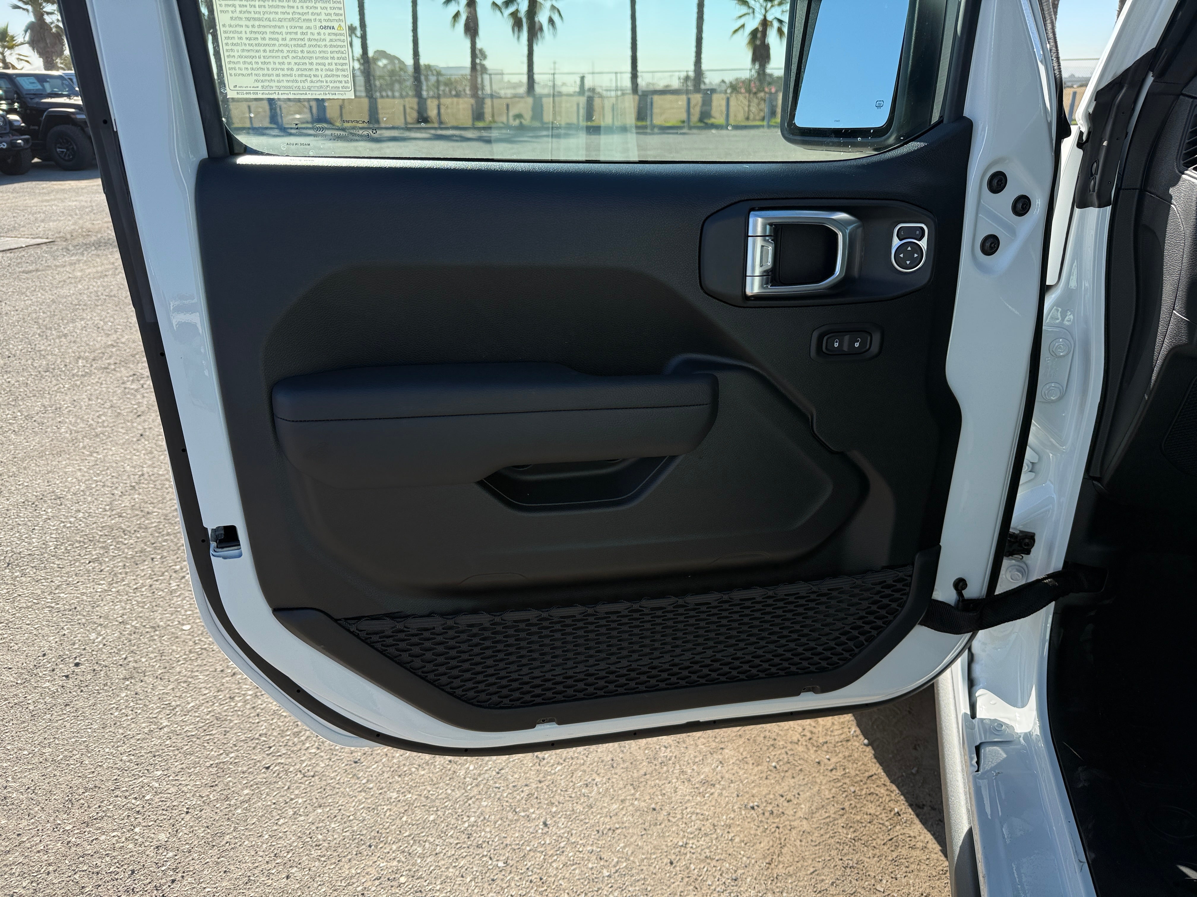 2026 Jeep Wrangler 4-Door Willys - Photo 7