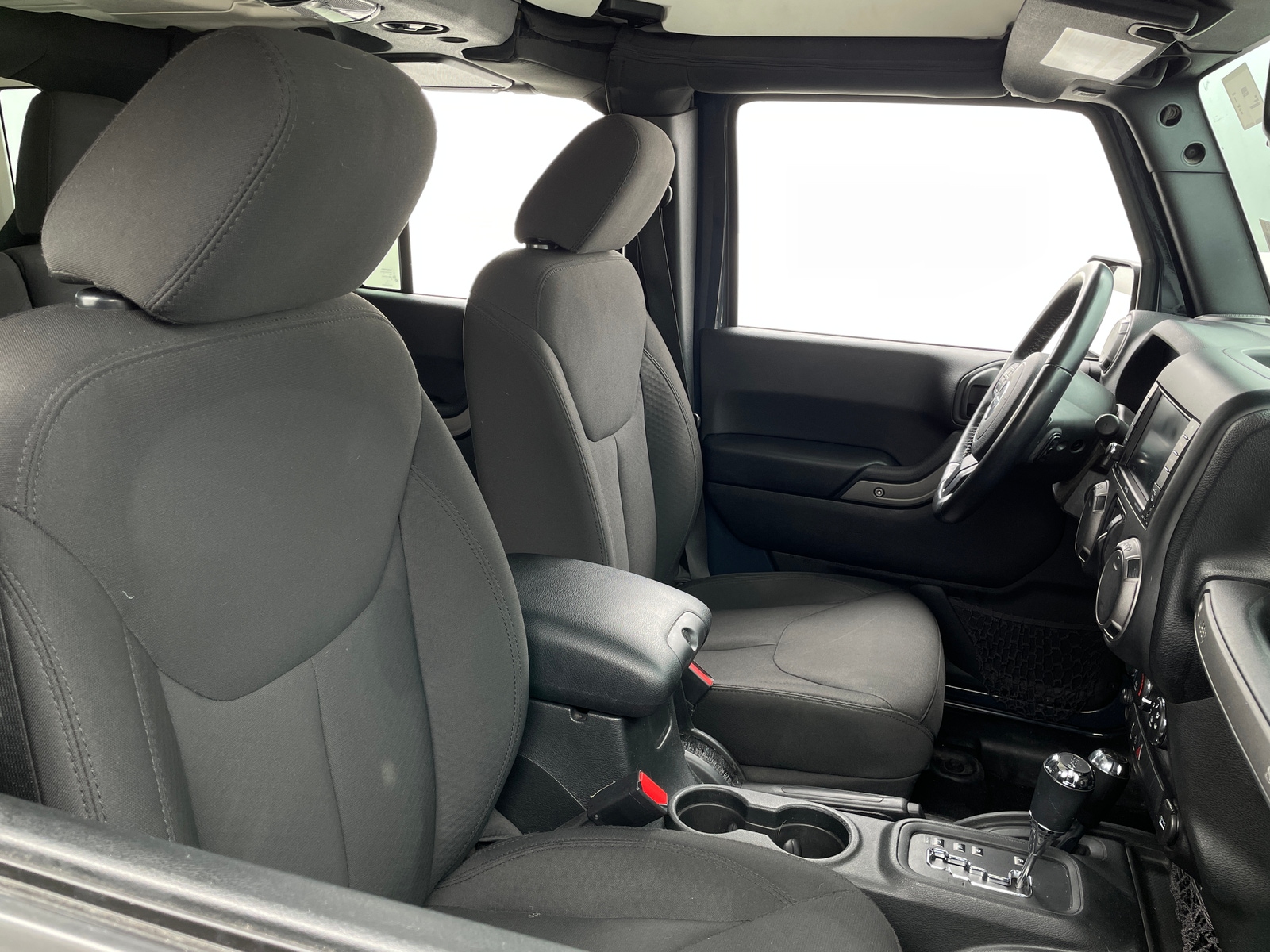 Thumbnail: 2016 Jeep Wrangler - 2