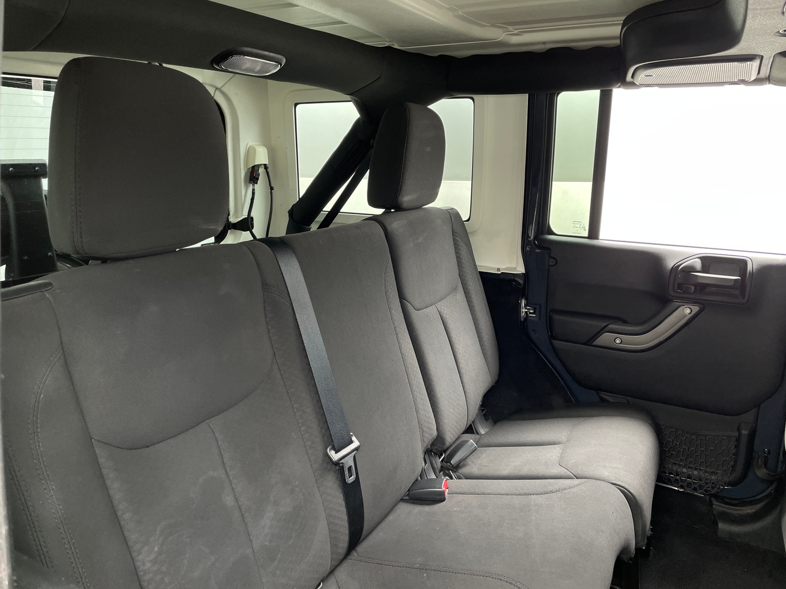 Thumbnail: 2016 Jeep Wrangler - 6