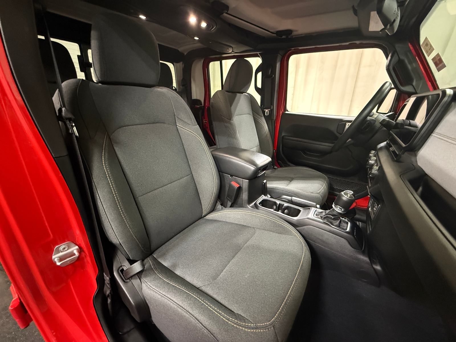 Thumbnail: 2025 Jeep Gladiator - 2