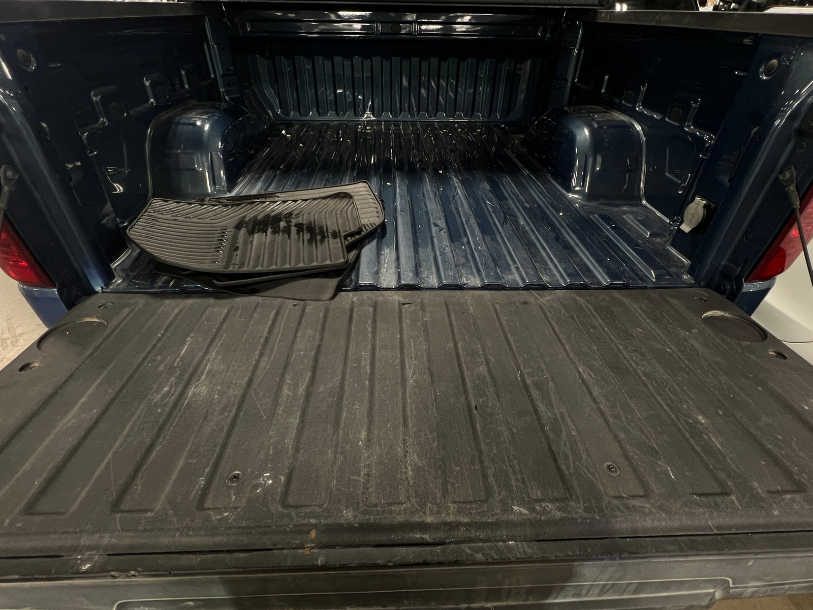 Thumbnail: 2024 Chevrolet Silverado 1500 - 7