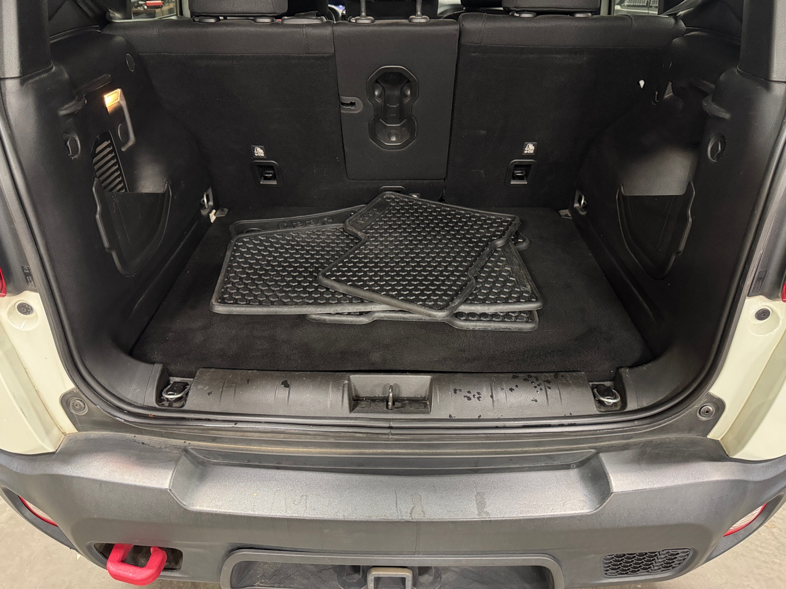 Thumbnail: 2020 Jeep Renegade - 7