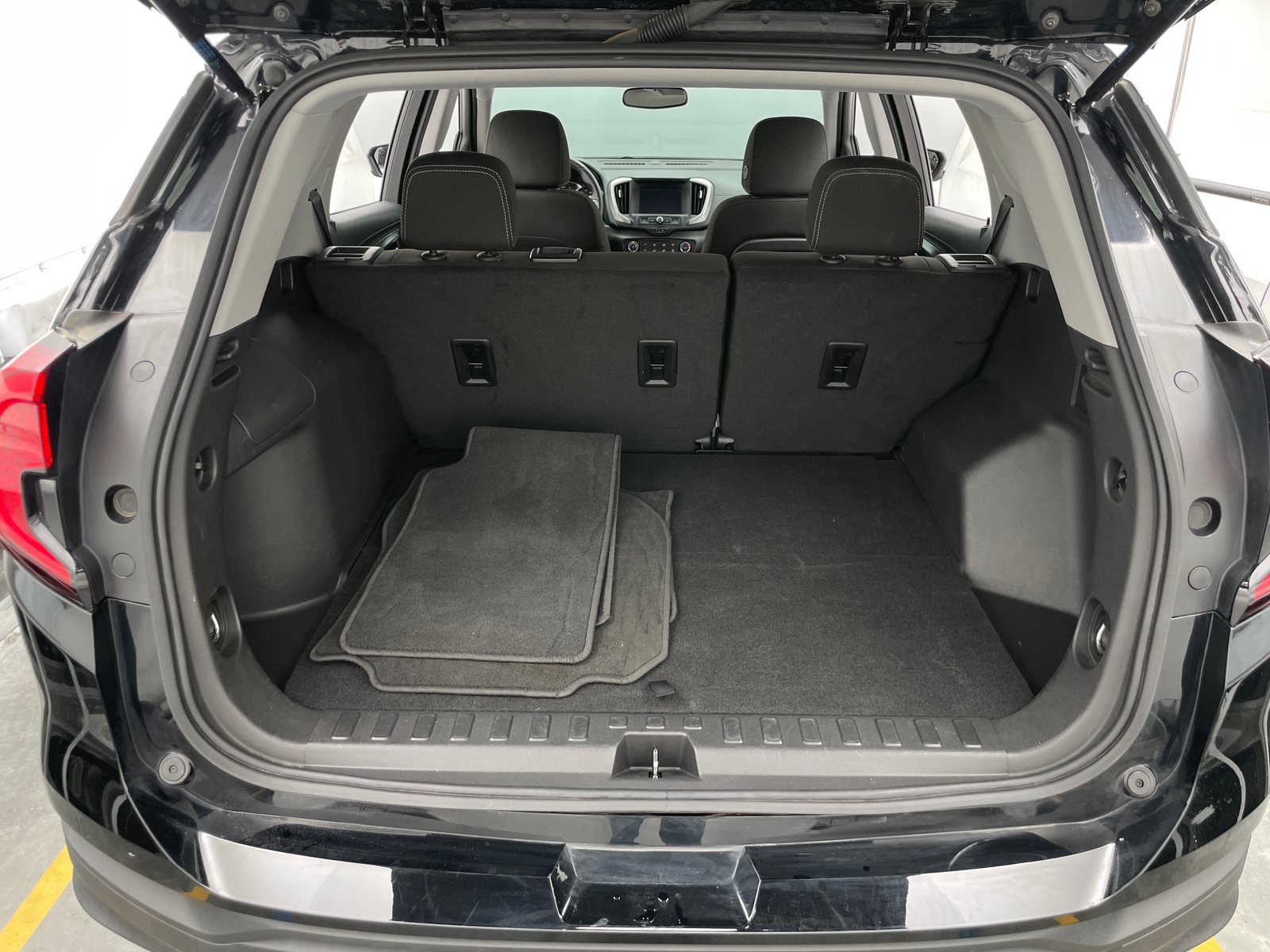 Thumbnail: 2024 GMC Terrain - 7