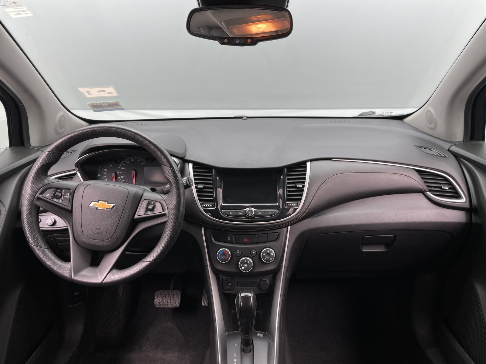 Thumbnail: 2020 Chevrolet Trax - 3