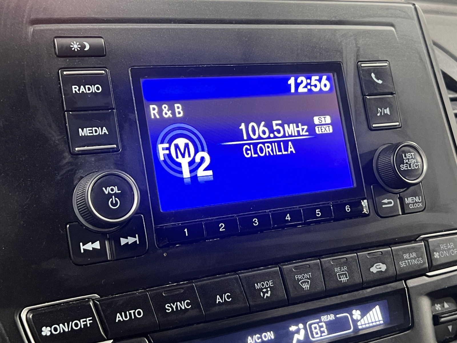 Thumbnail: 2019 Honda Odyssey - 4