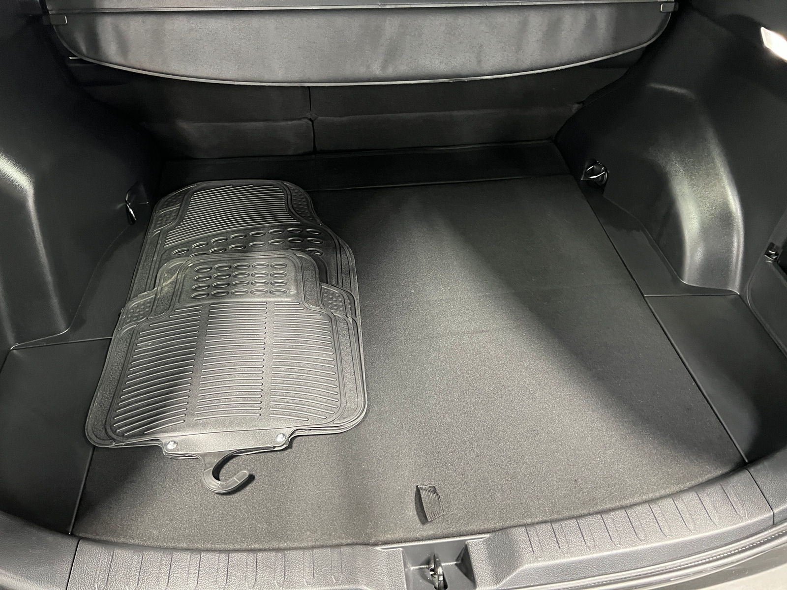 Thumbnail: 2023 Toyota RAV4 - 7