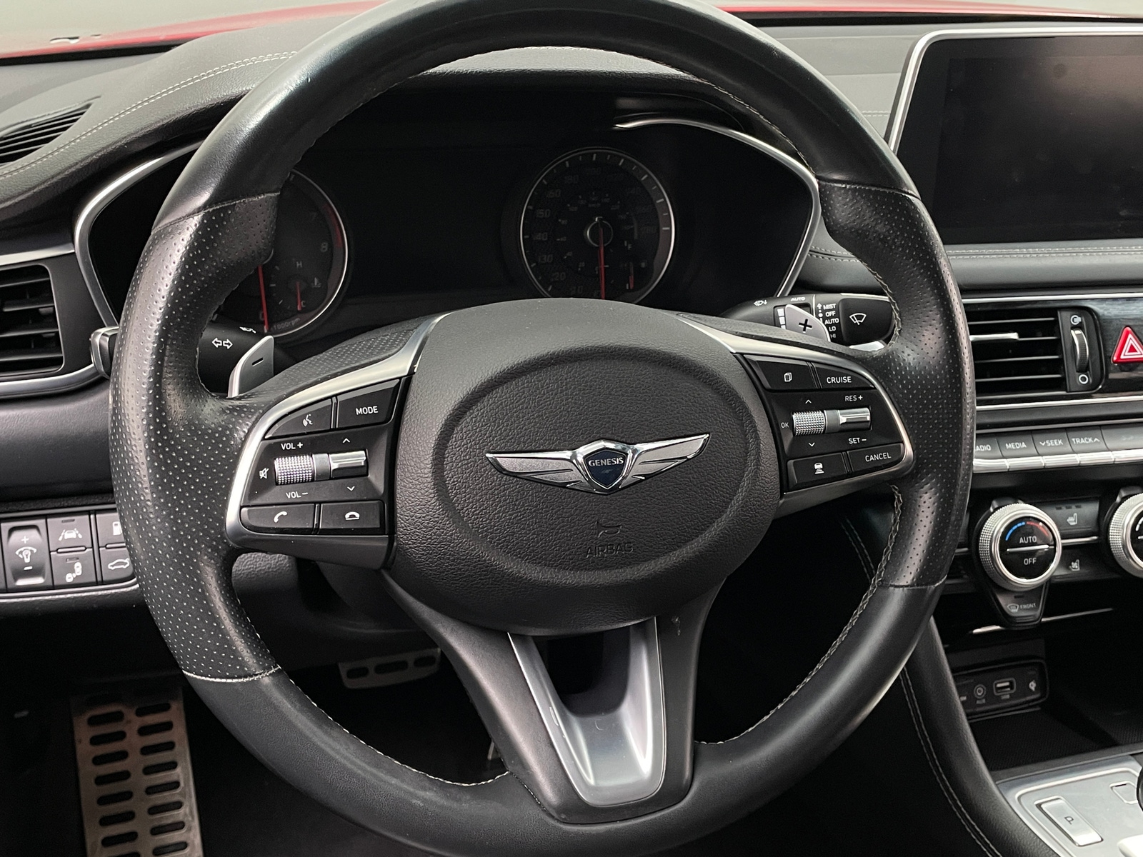 Thumbnail: 2019 Genesis G70 - 4