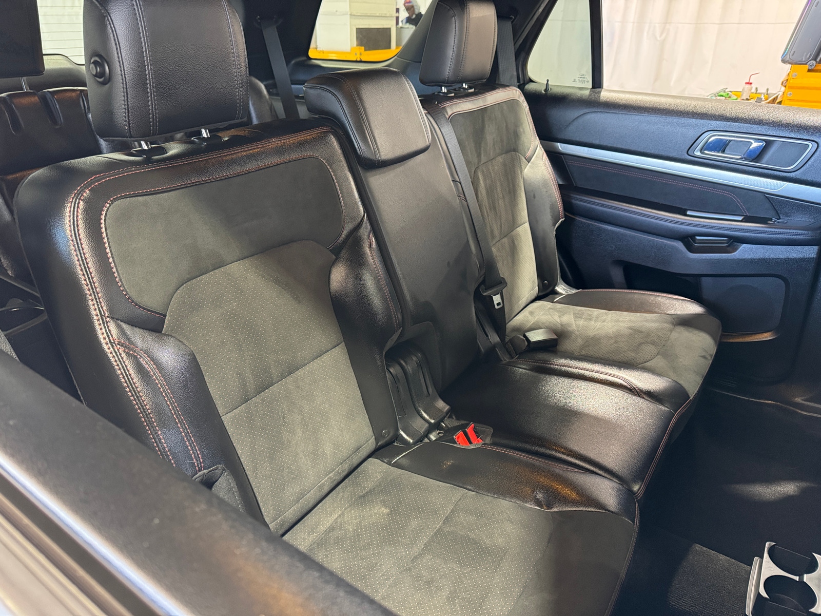 Thumbnail: 2018 Ford Explorer - 5