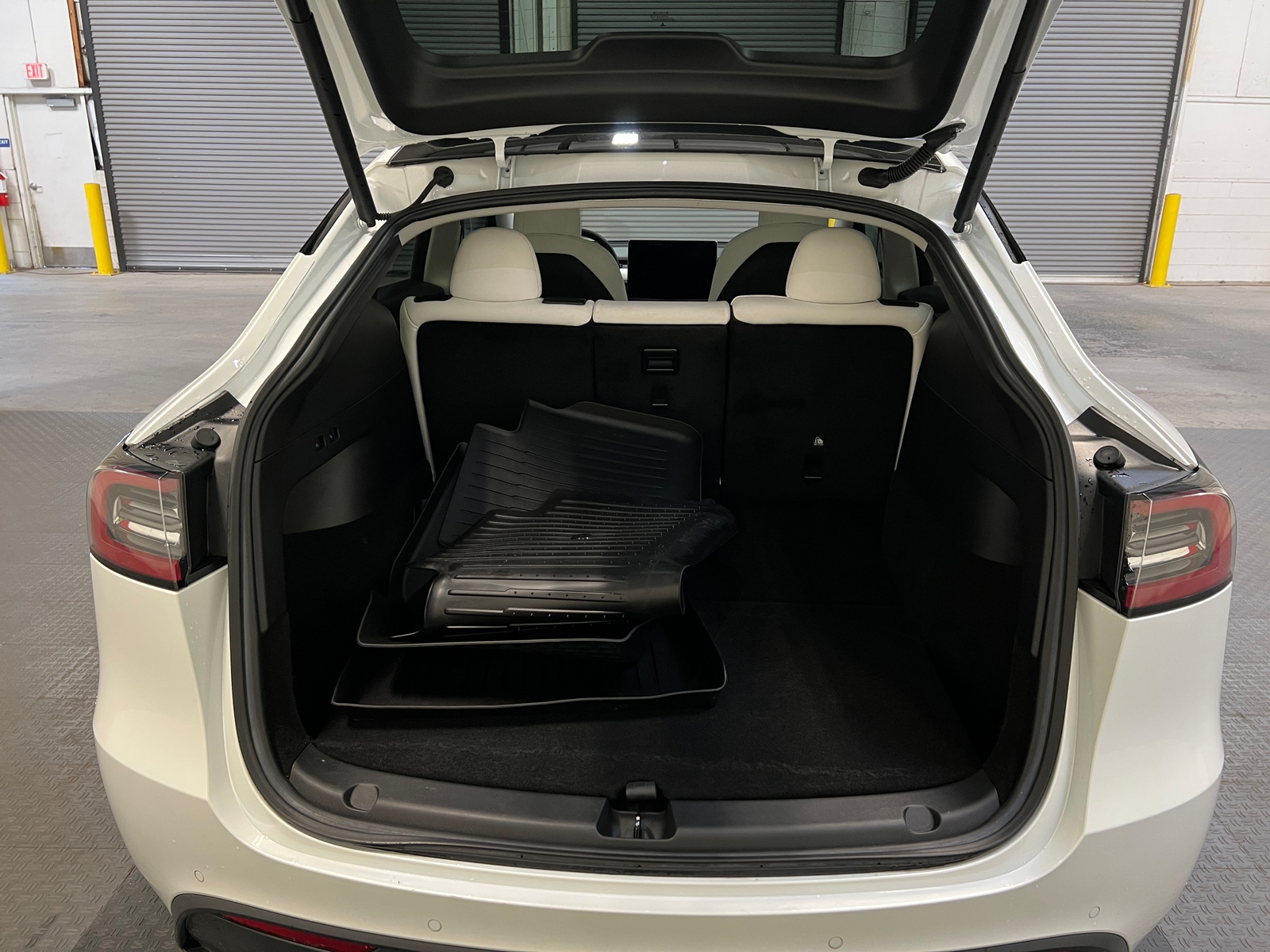 Thumbnail: 2022 Tesla Model Y - 6