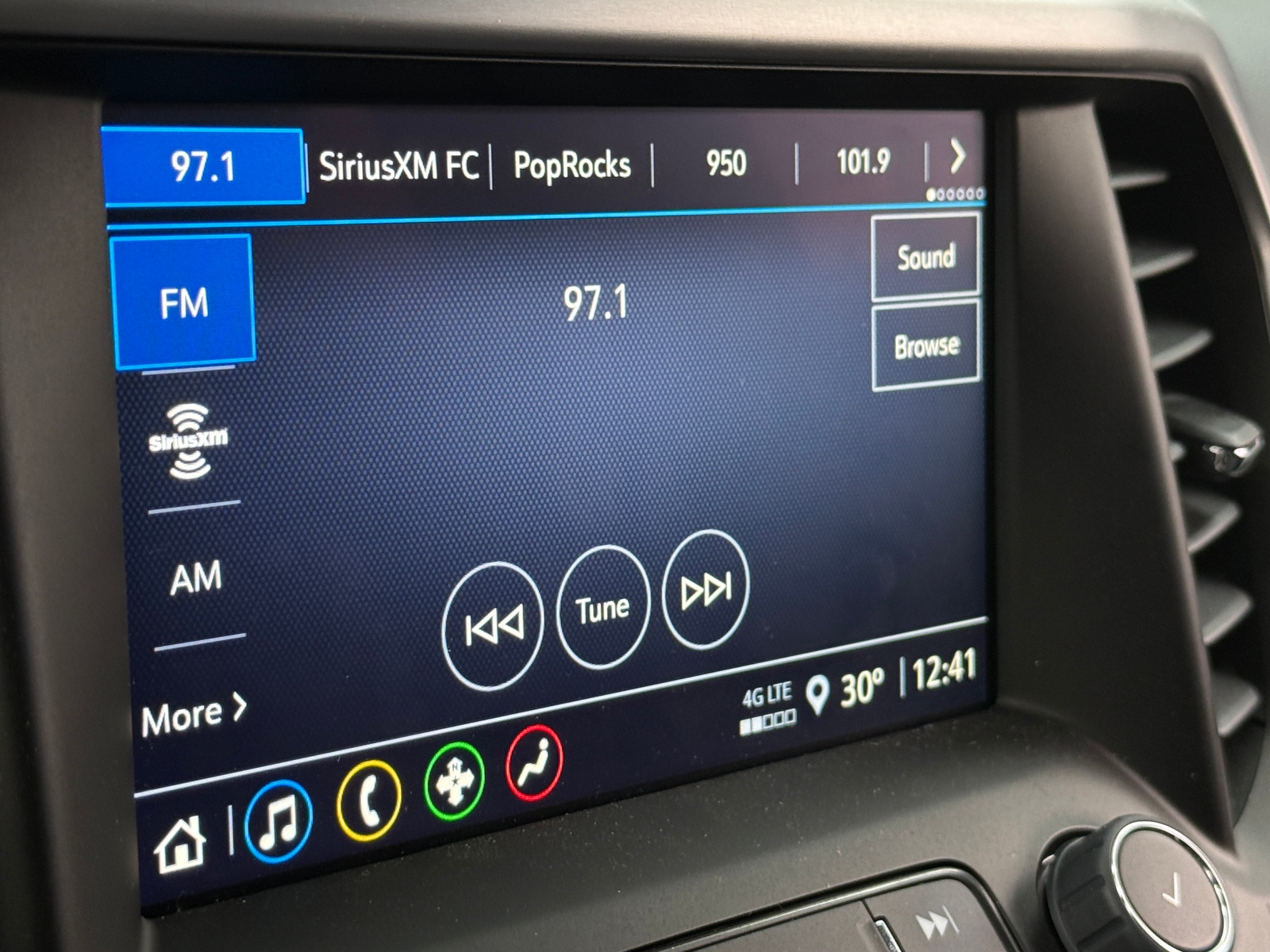 Thumbnail: 2023 GMC Acadia - 4