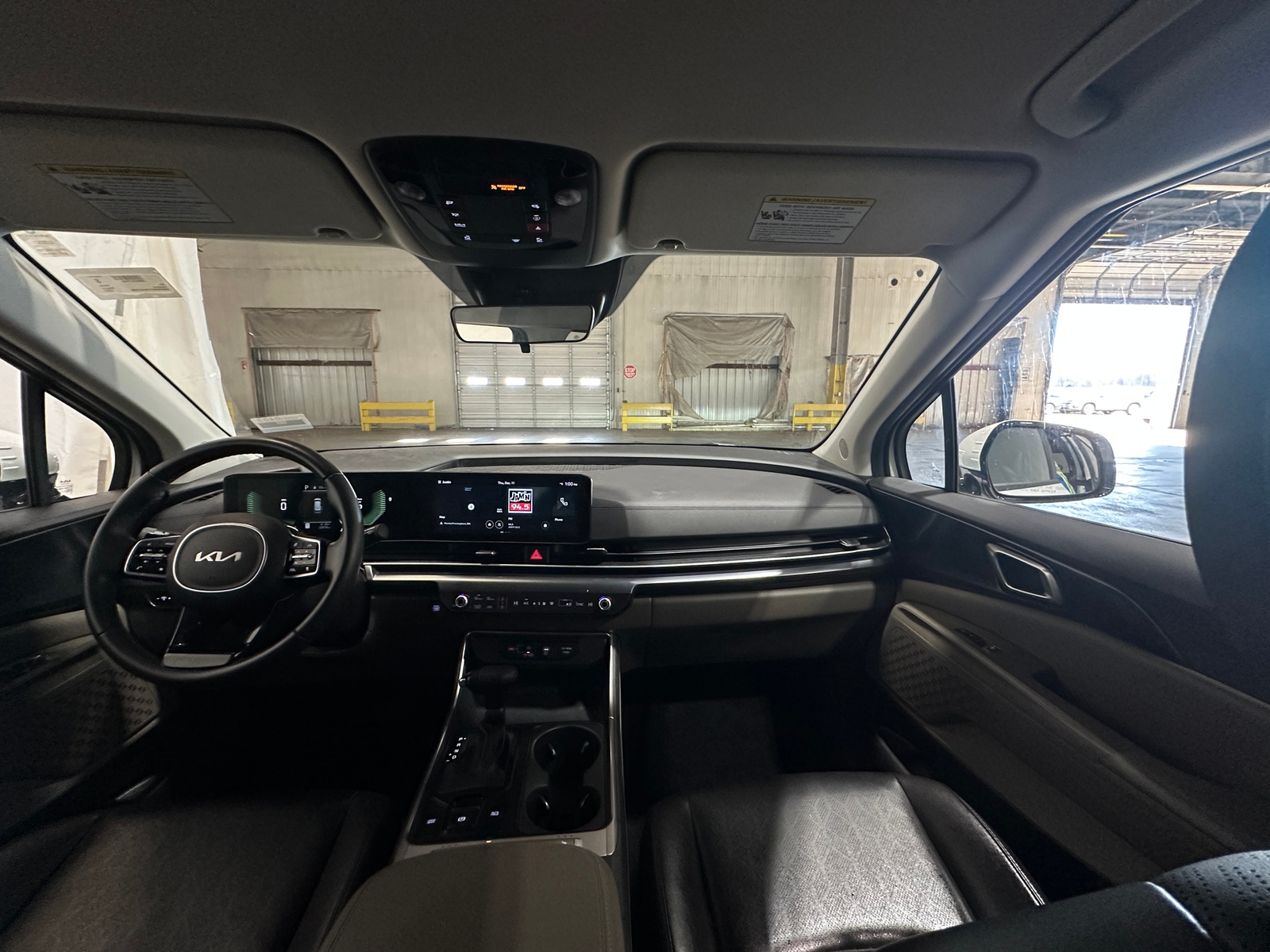 Thumbnail: 2025 Kia Carnival - 3