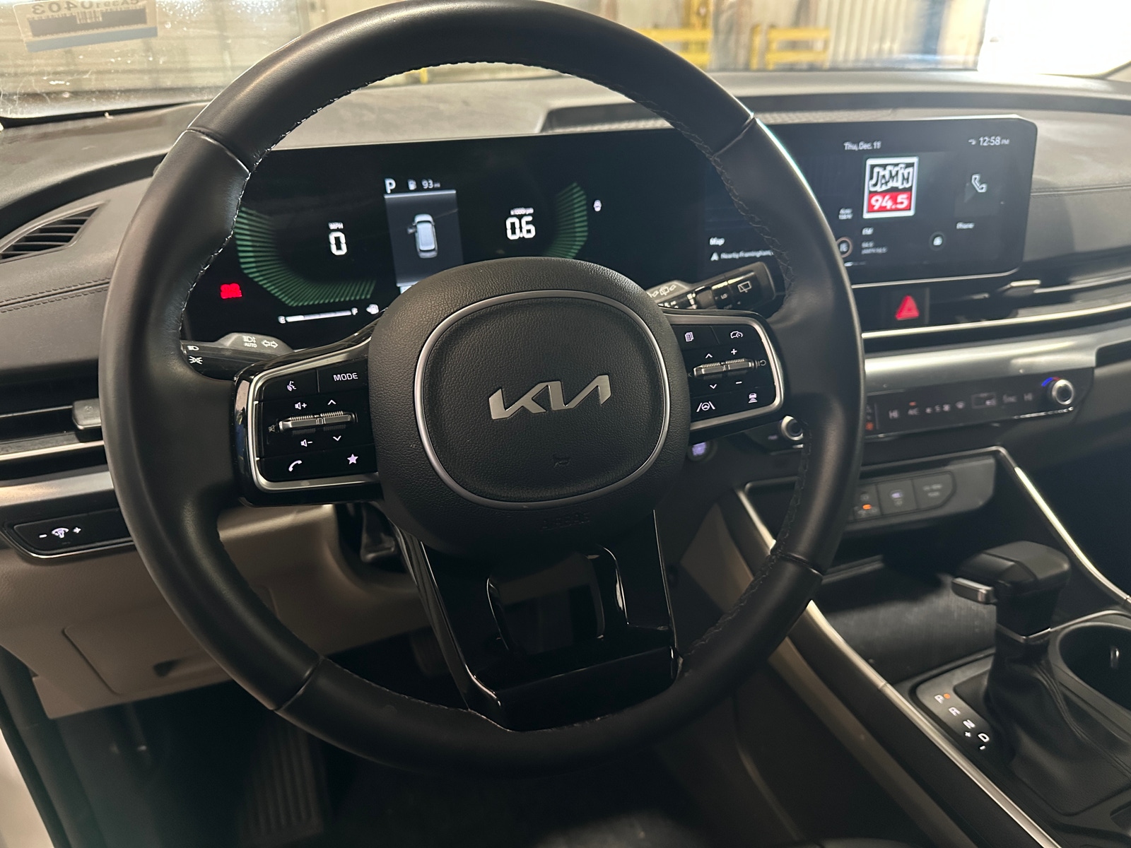 Thumbnail: 2025 Kia Carnival - 5