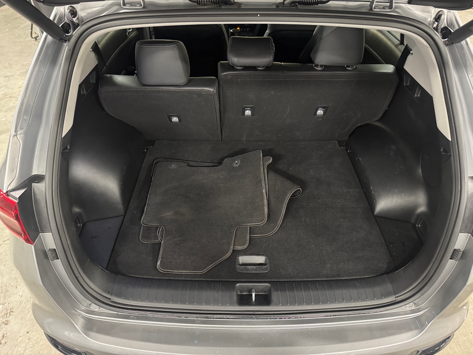 Thumbnail: 2021 Kia Sportage - 6