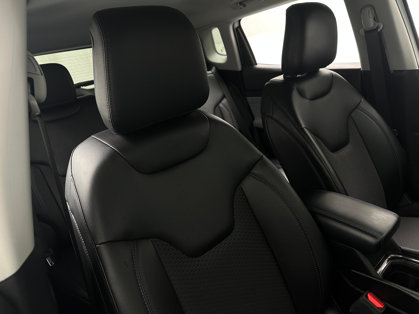 Thumbnail: 2022 Jeep Compass - 2