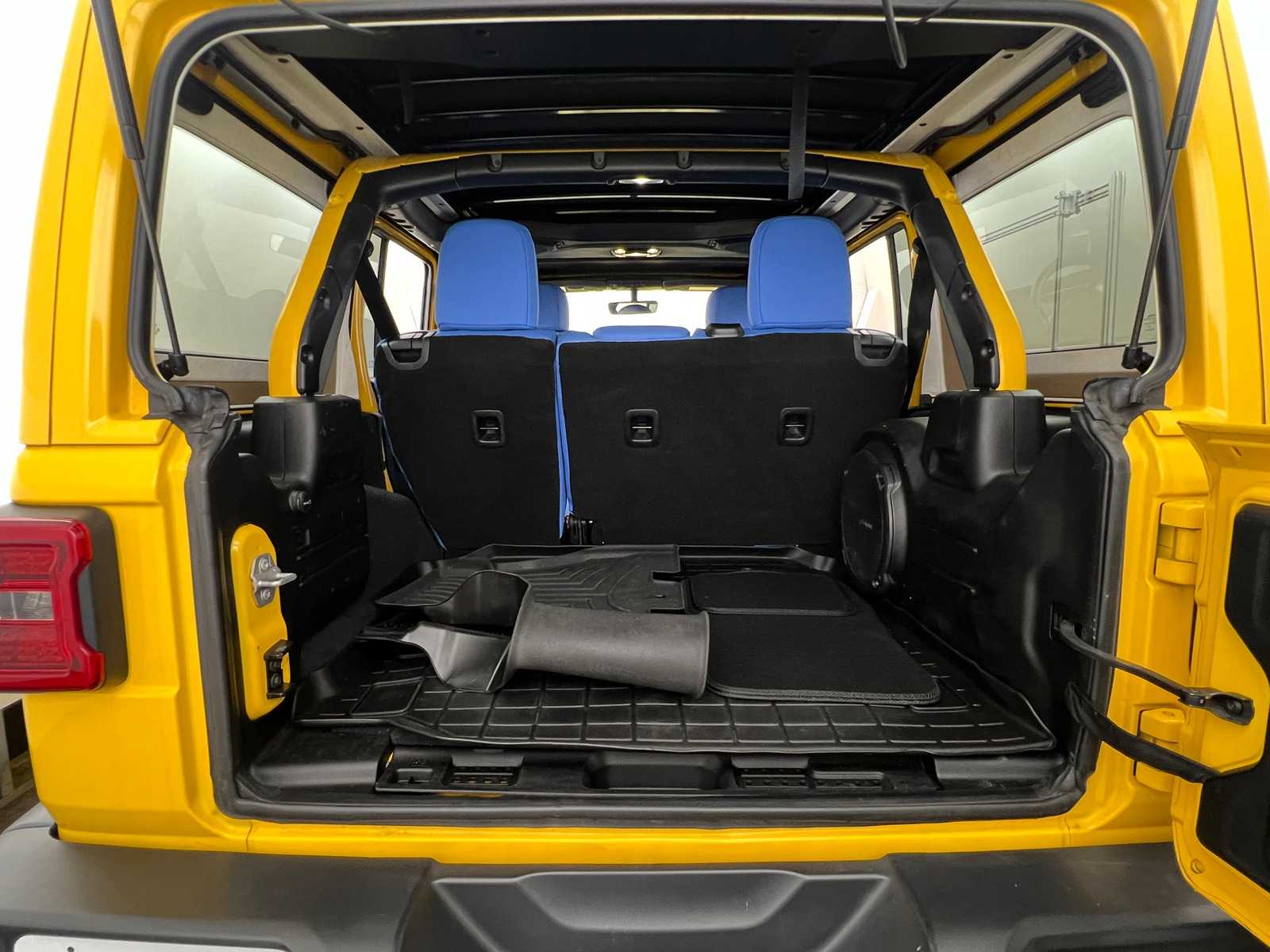 Thumbnail: 2020 Jeep Wrangler - 7