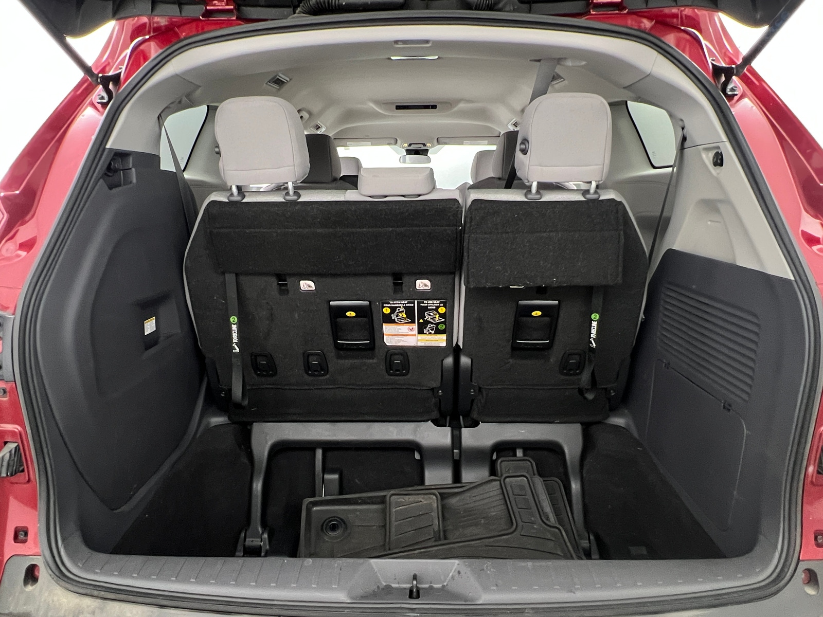 Thumbnail: 2023 Toyota Sienna - 7