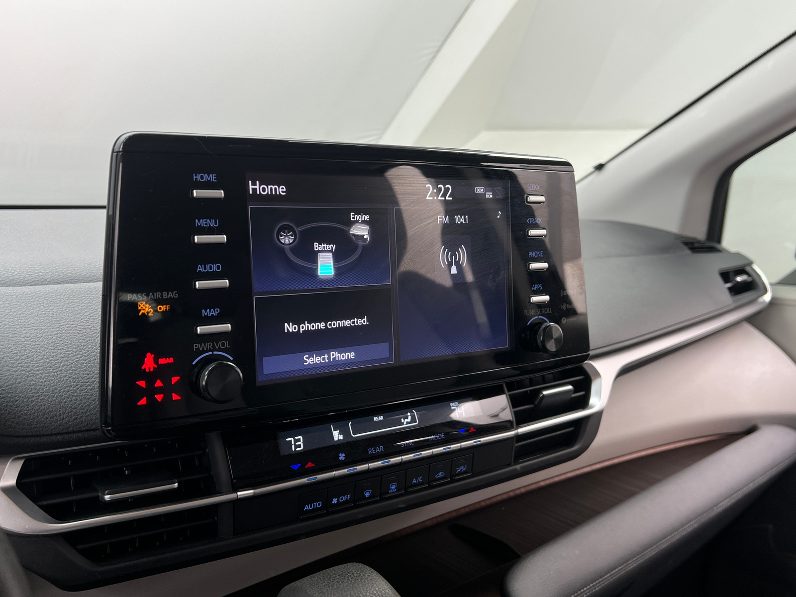 Thumbnail: 2023 Toyota Sienna - 4