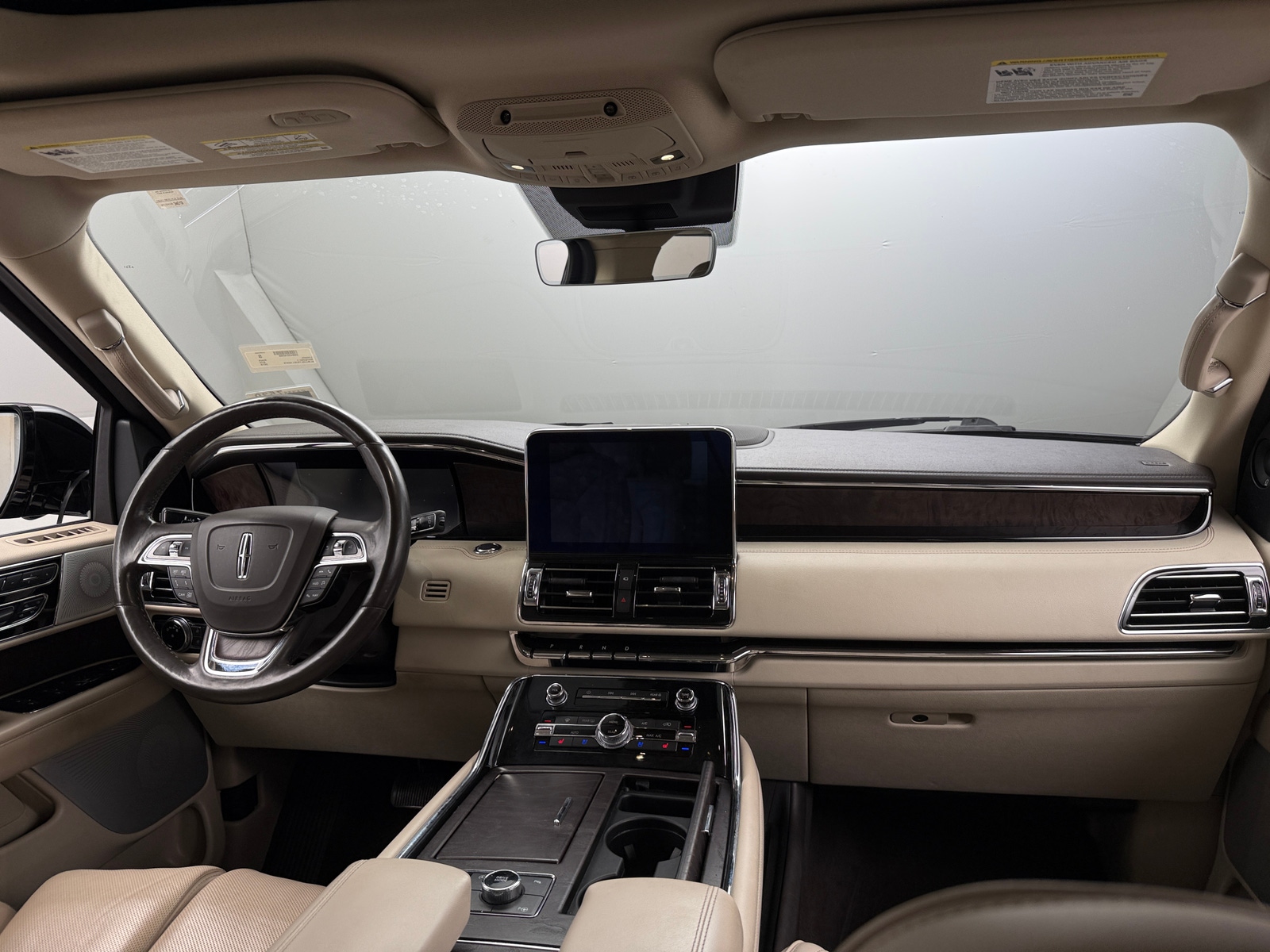 Thumbnail: 2018 Lincoln Navigator L - 2