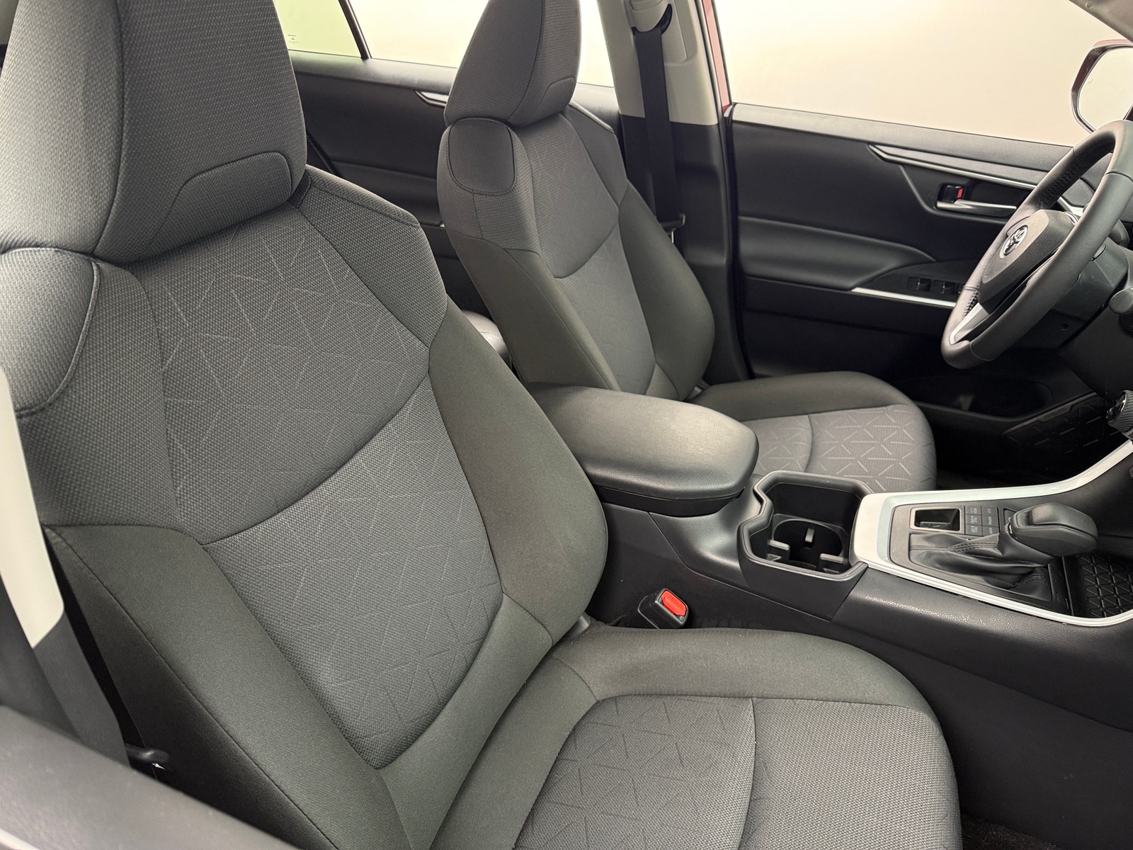 Thumbnail: 2025 Toyota RAV4 - 2