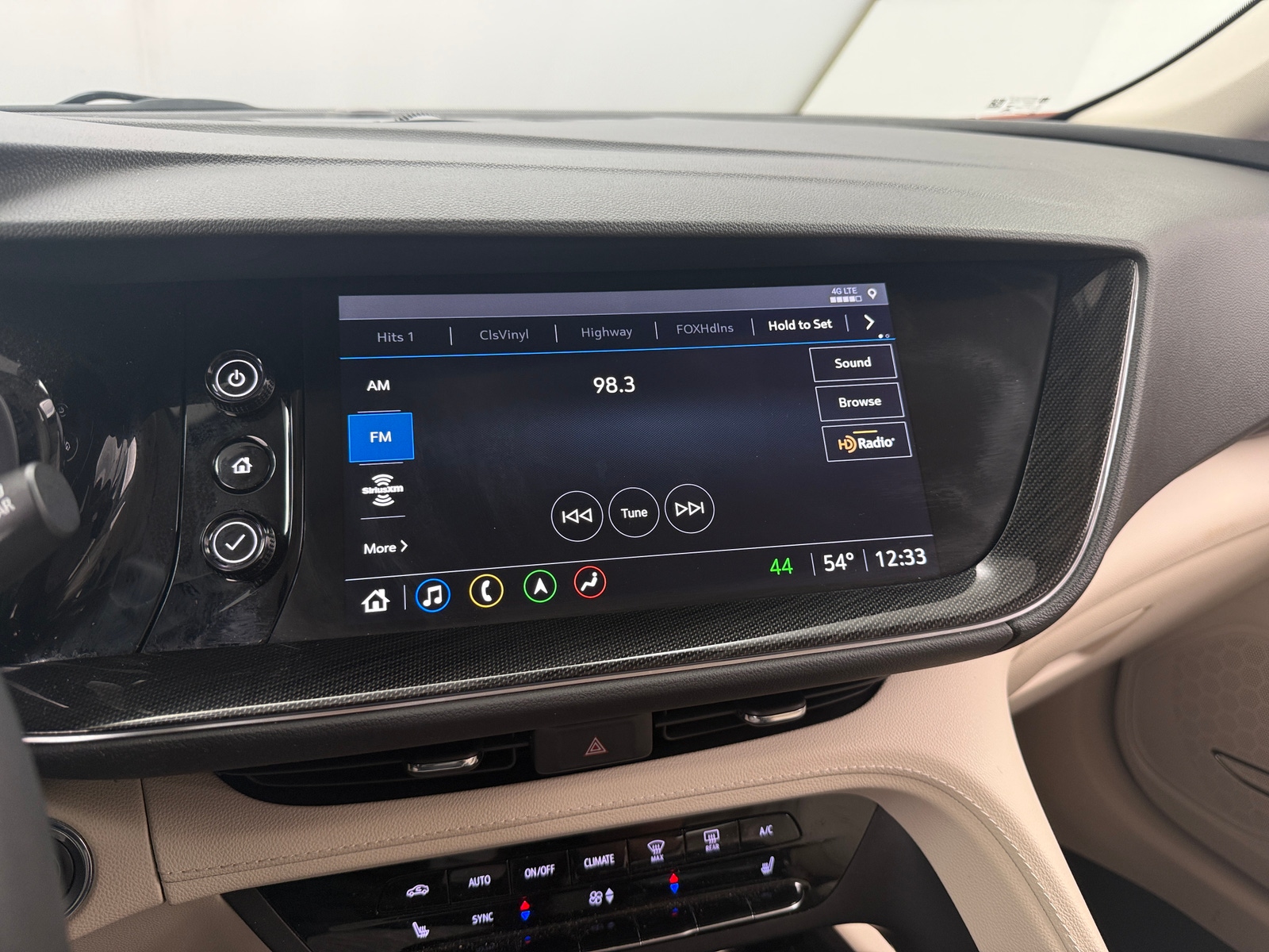 Thumbnail: 2021 Buick Envision - 3