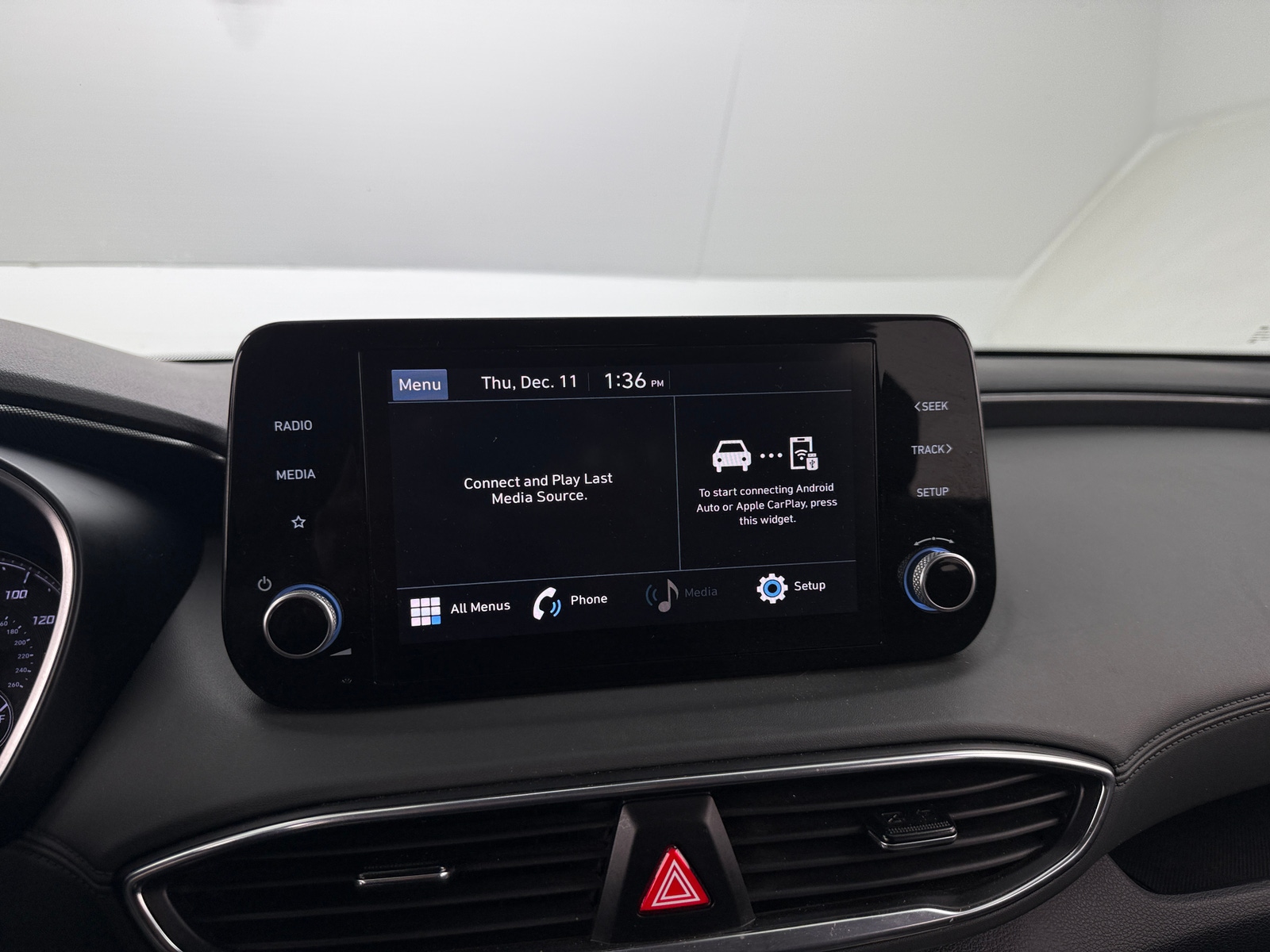 Thumbnail: 2023 Hyundai Santa Fe - 4