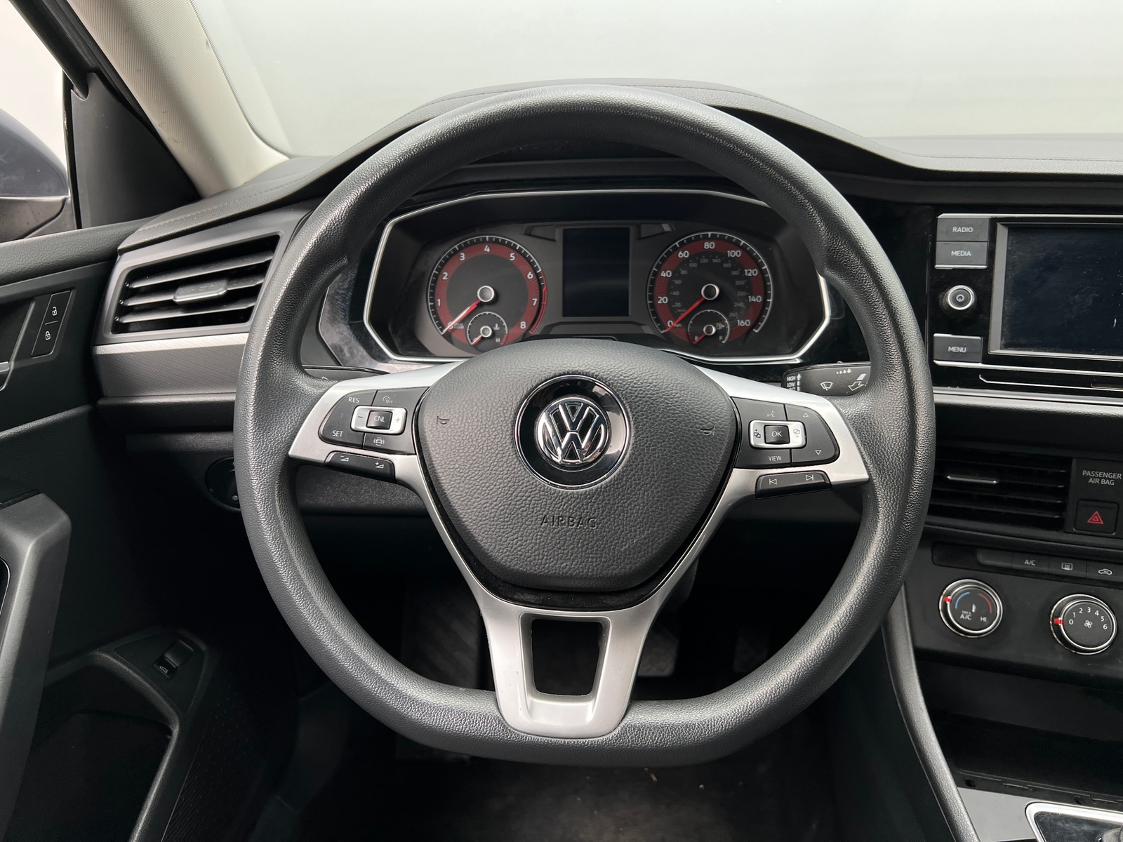 Thumbnail: 2019 Volkswagen Jetta - 5