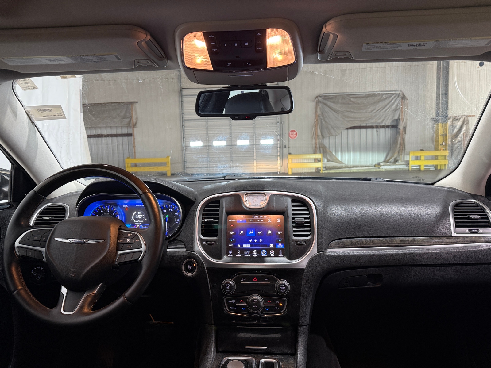 Thumbnail: 2016 Chrysler 300 - 2