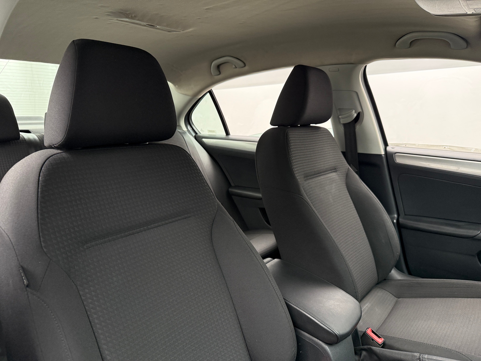 Thumbnail: 2016 Volkswagen Jetta - 2