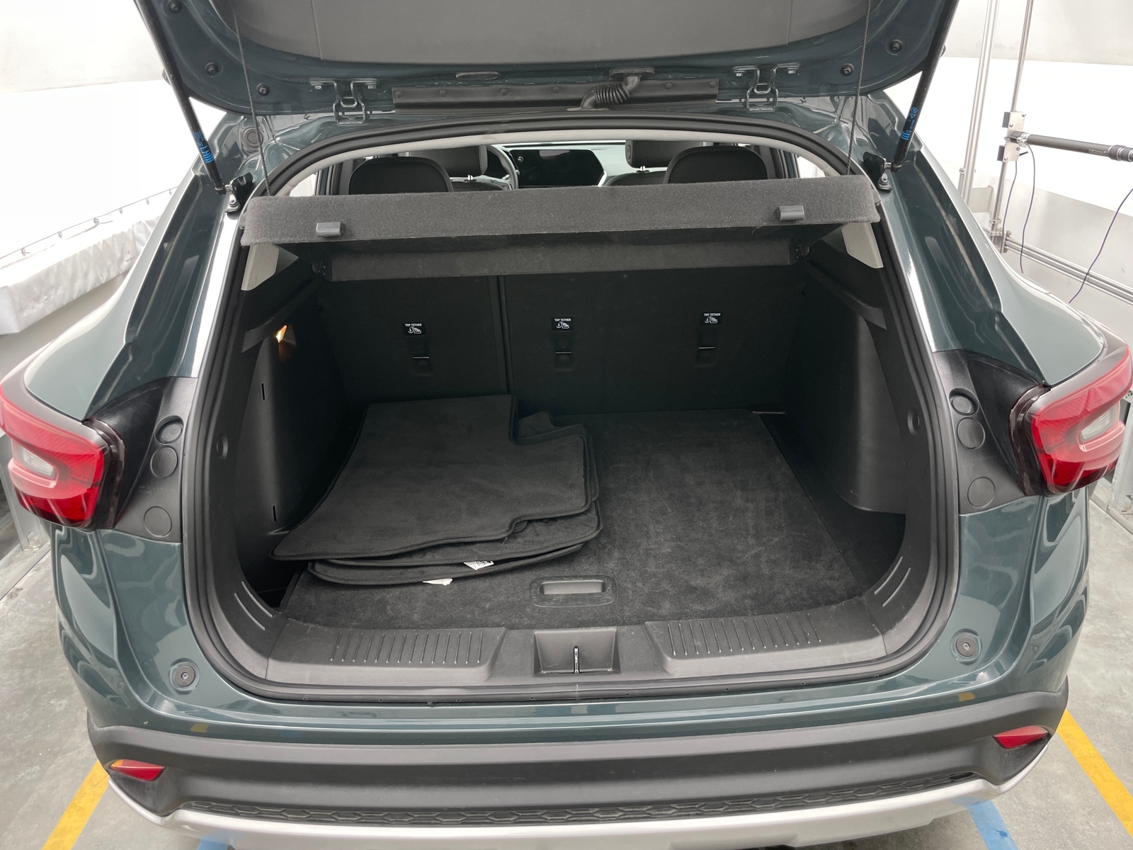 Thumbnail: 2025 Chevrolet Trax - 7