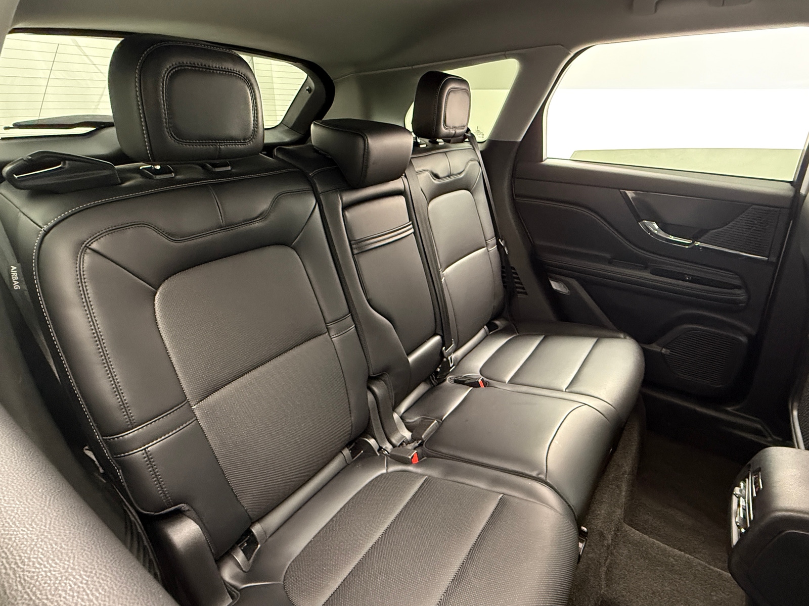 Thumbnail: 2022 Lincoln Corsair - 5