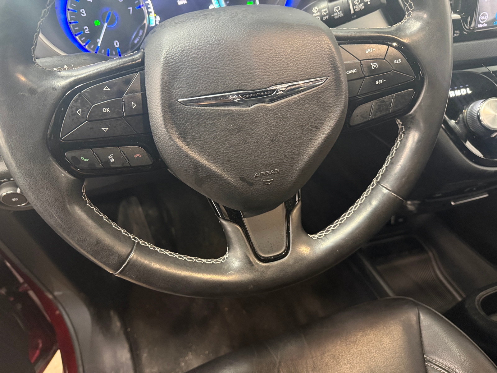 Thumbnail: 2020 Chrysler Pacifica - 4