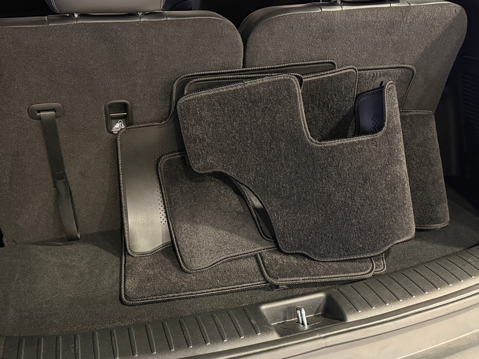 Thumbnail: 2023 Kia Sorento - 6