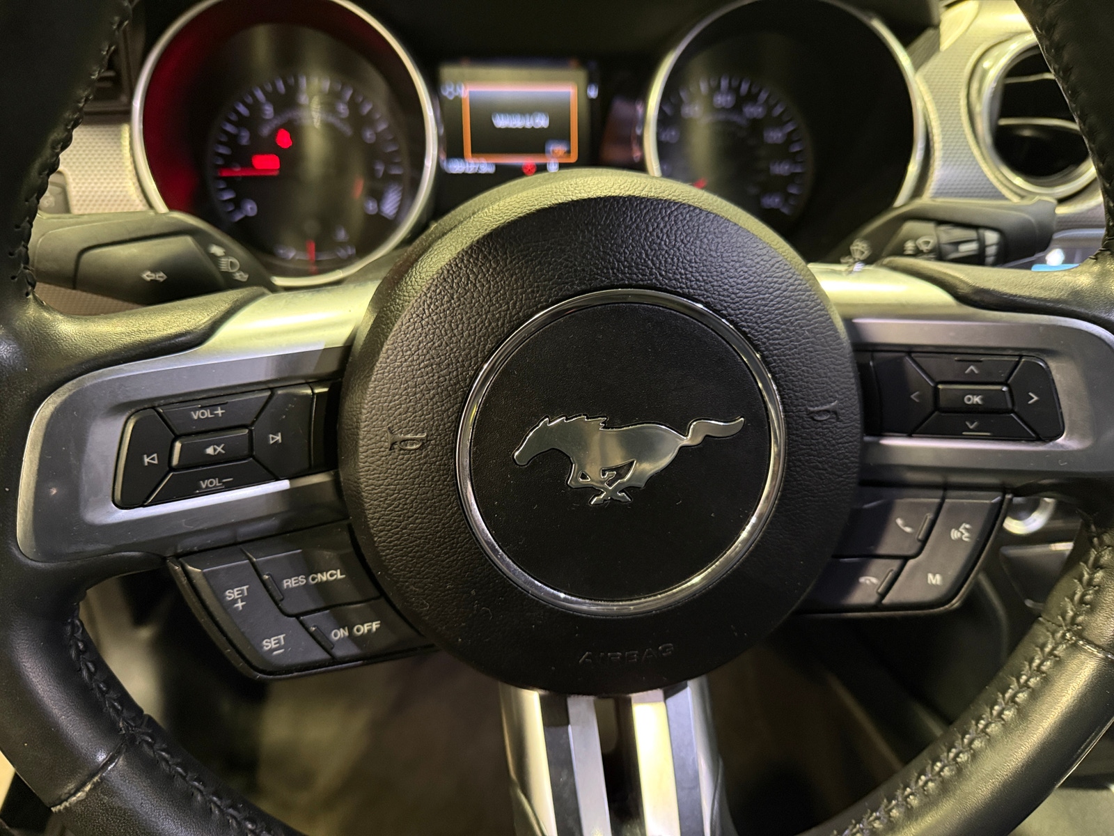 Thumbnail: 2018 Ford Mustang - 5