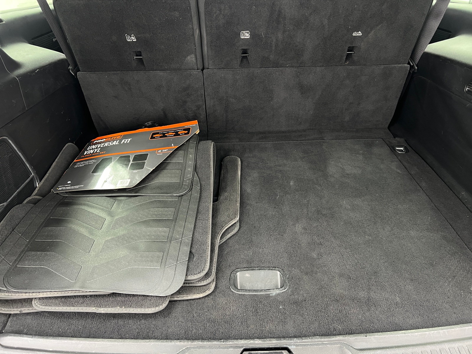 Thumbnail: 2023 Jeep Wagoneer - 6