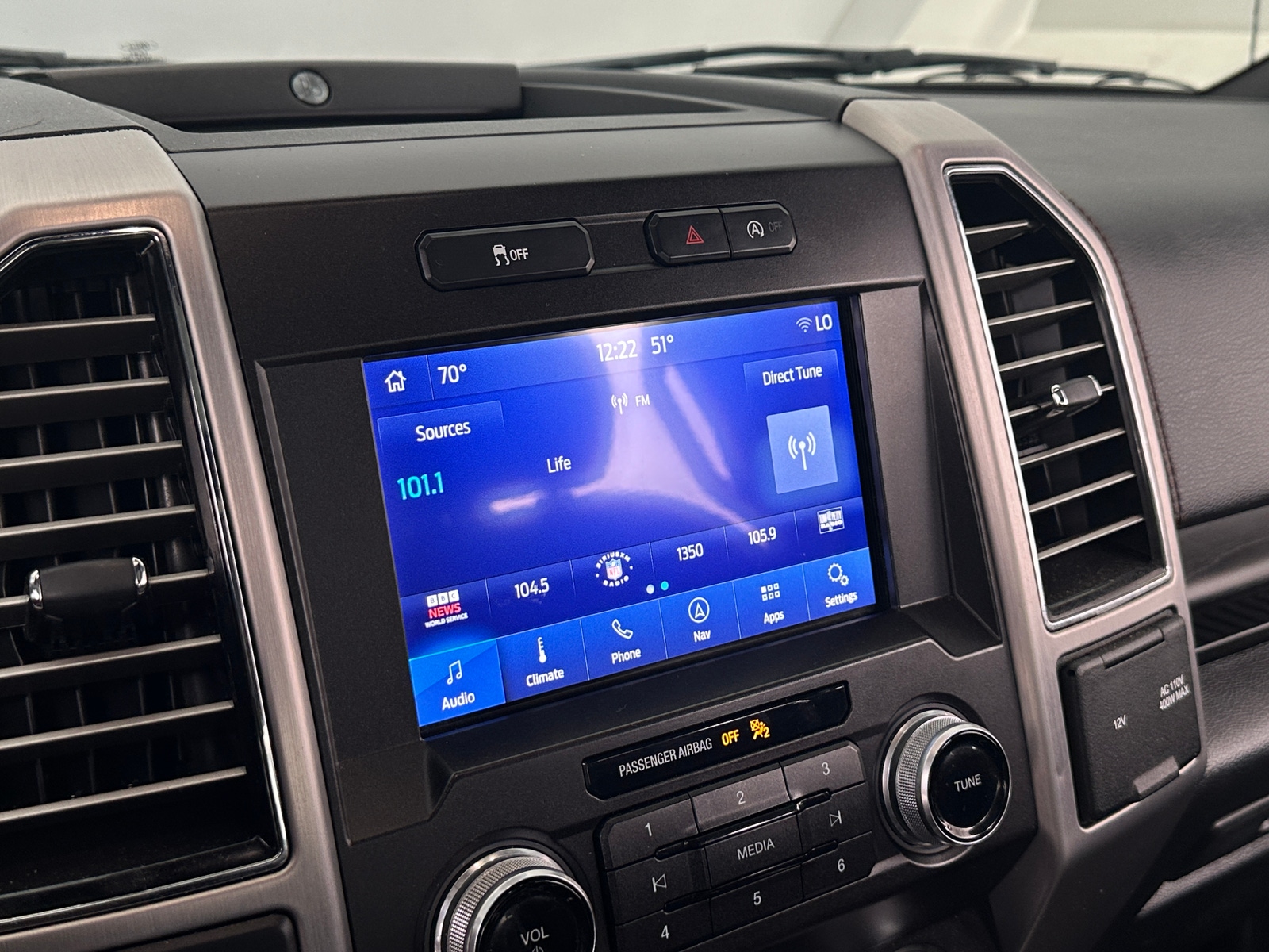 Thumbnail: 2019 Ford Econoline - 3