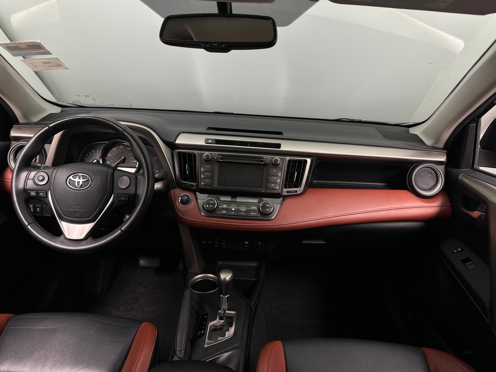 Thumbnail: 2013 Toyota RAV4 - 2