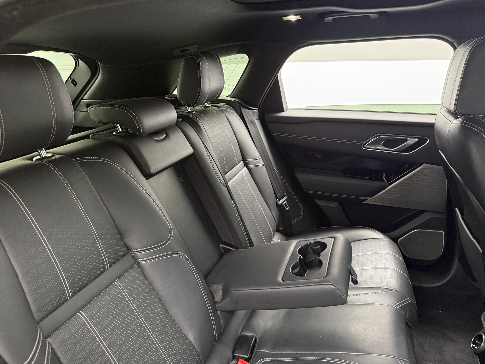 Thumbnail: 2018 Land Rover Range Rover Velar - 5