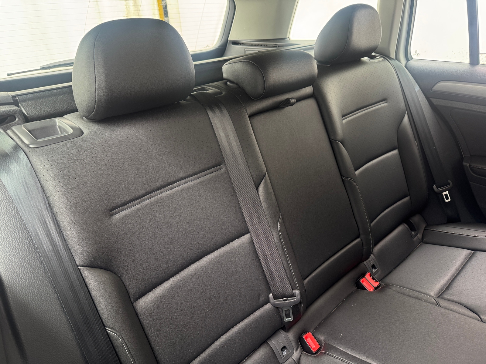 Thumbnail: 2017 Volkswagen e-Golf - 6