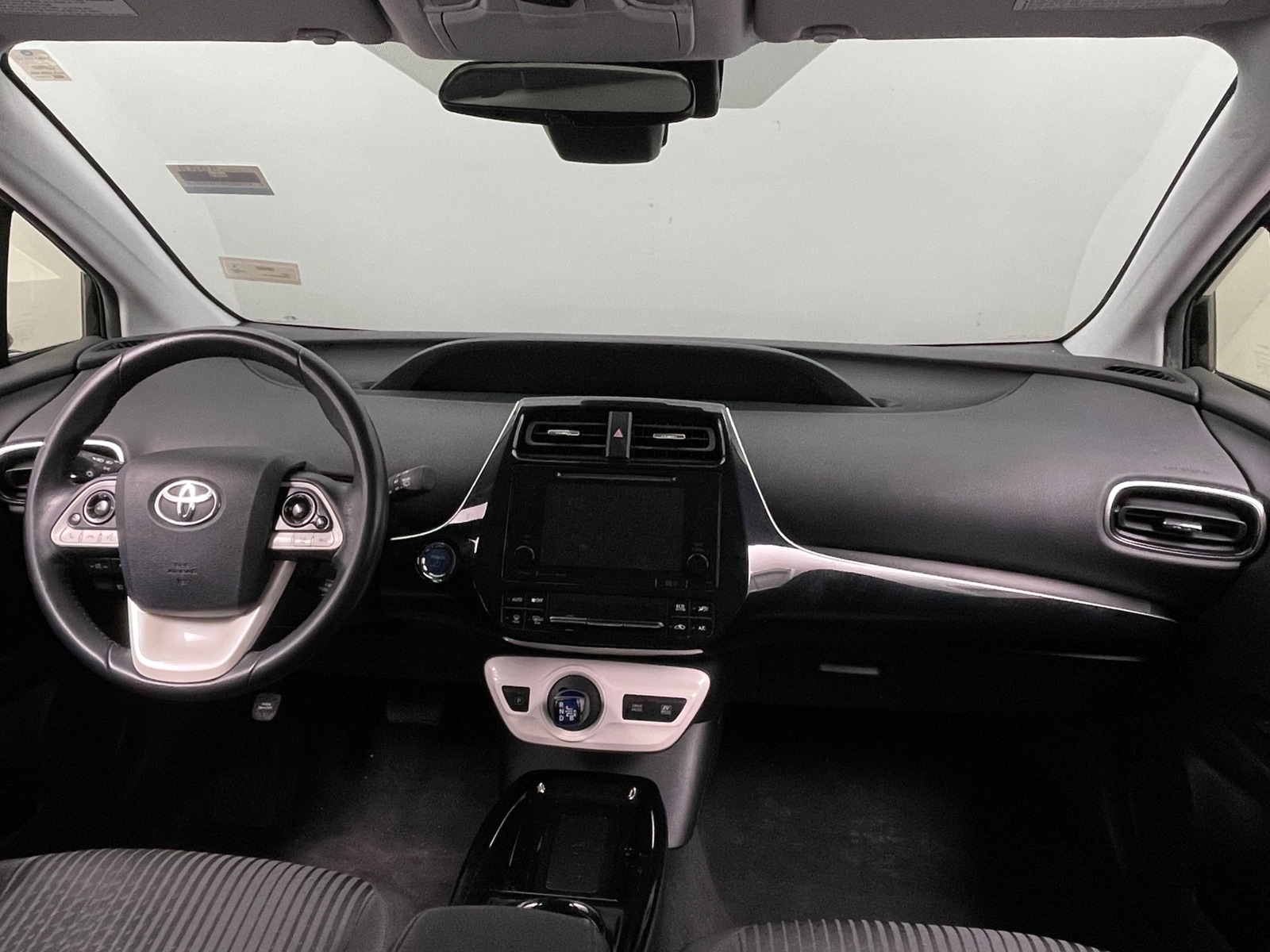 Thumbnail: 2017 Toyota Prius - 3