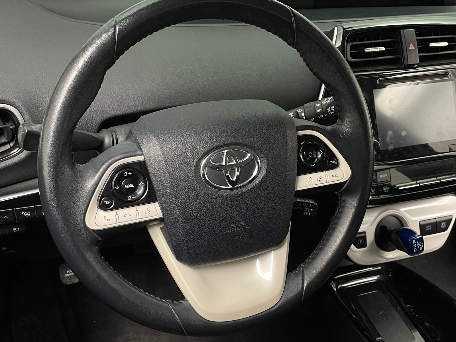 Thumbnail: 2017 Toyota Prius - 5