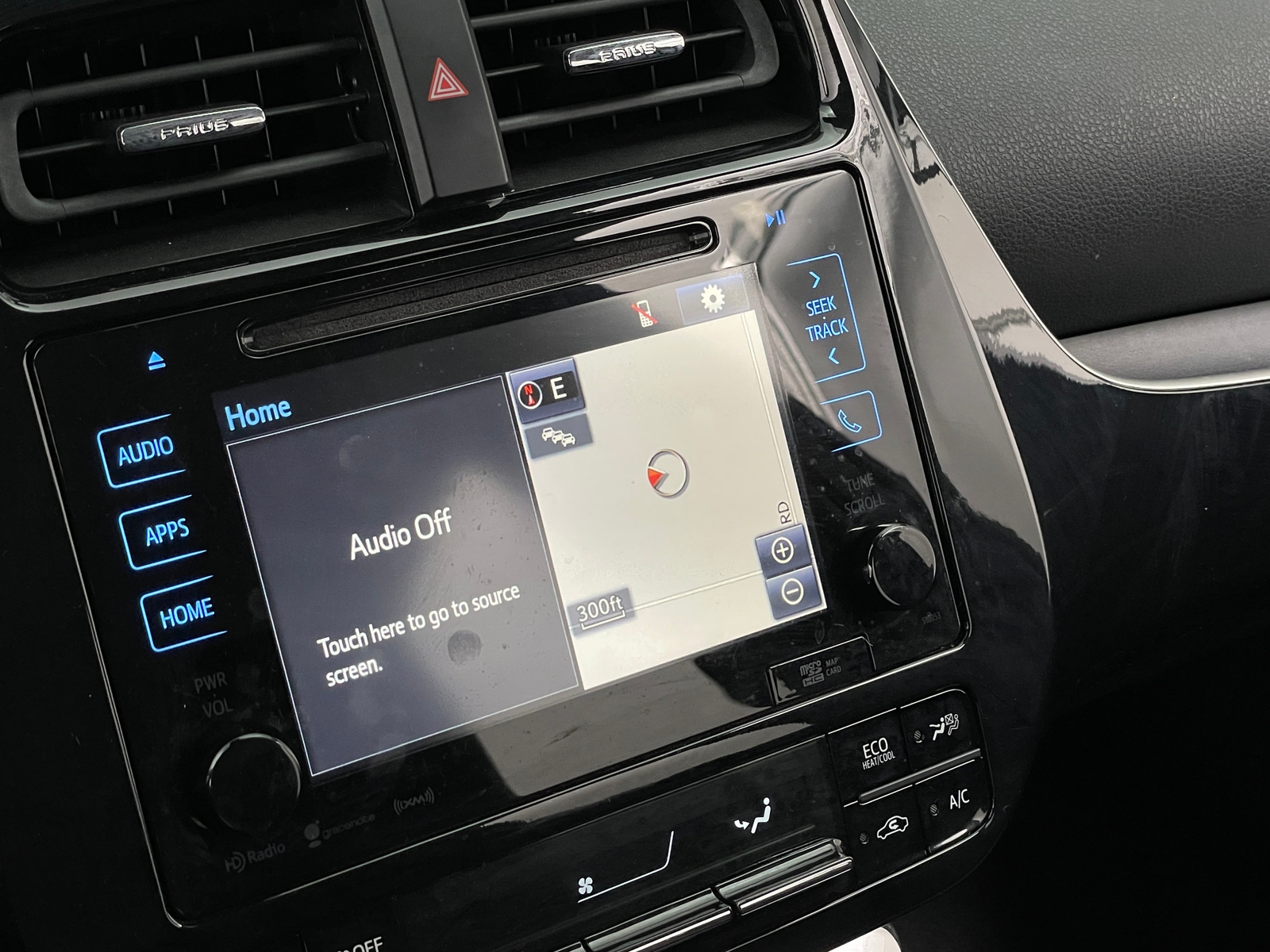 Thumbnail: 2017 Toyota Prius - 4