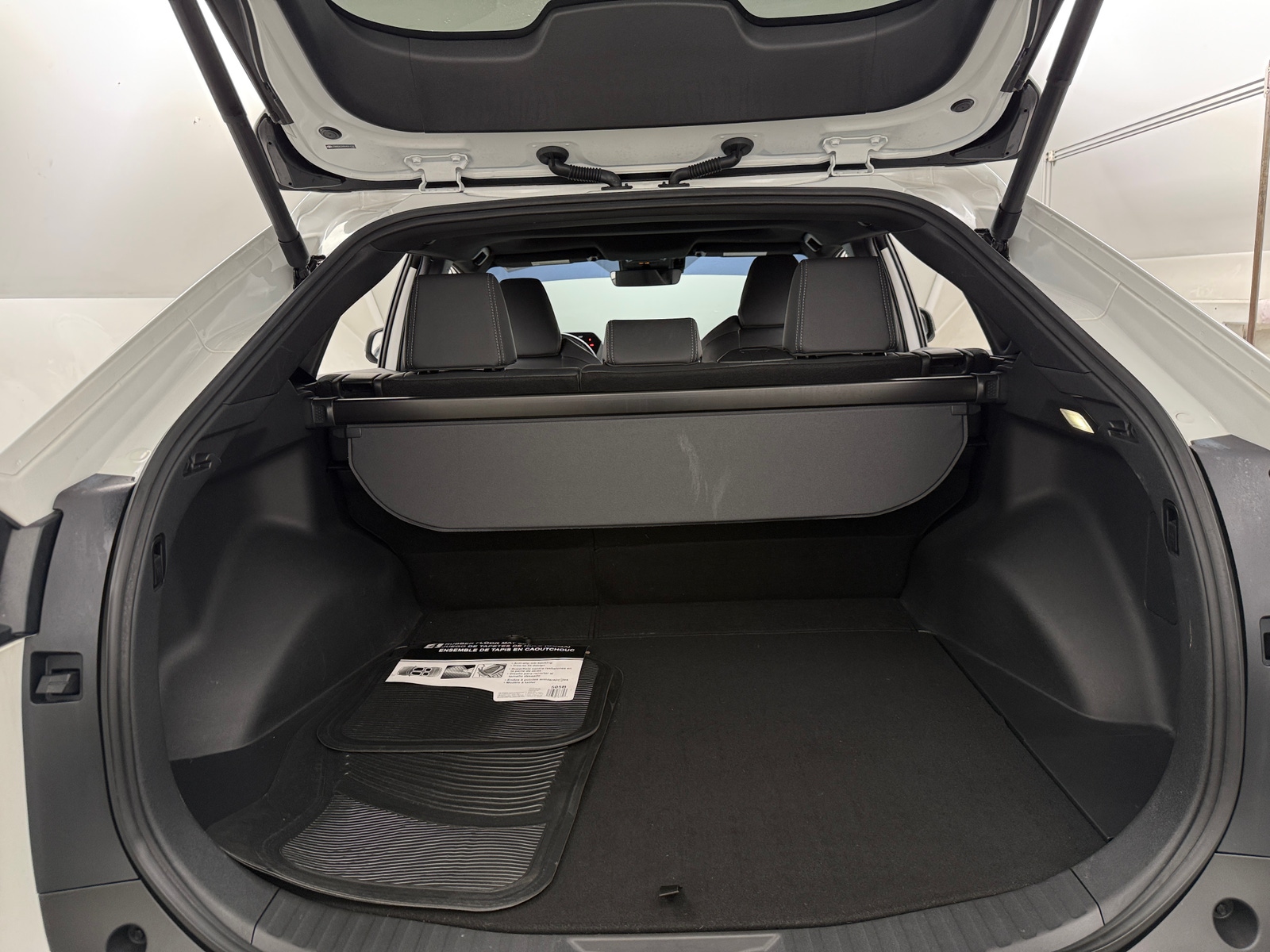 Thumbnail: 2024 Toyota bZ4X - 6