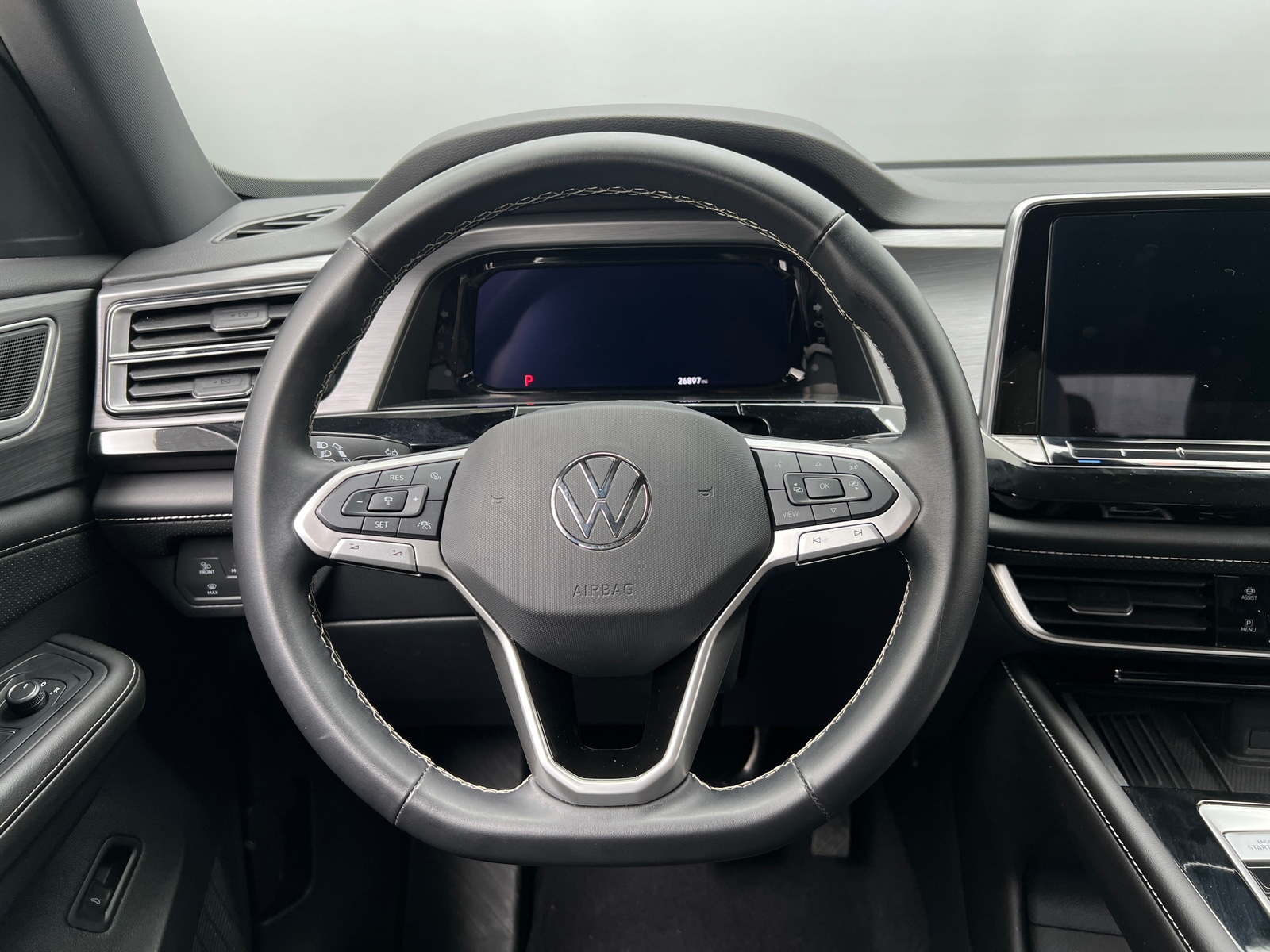 Thumbnail: 2025 Volkswagen Atlas - 4