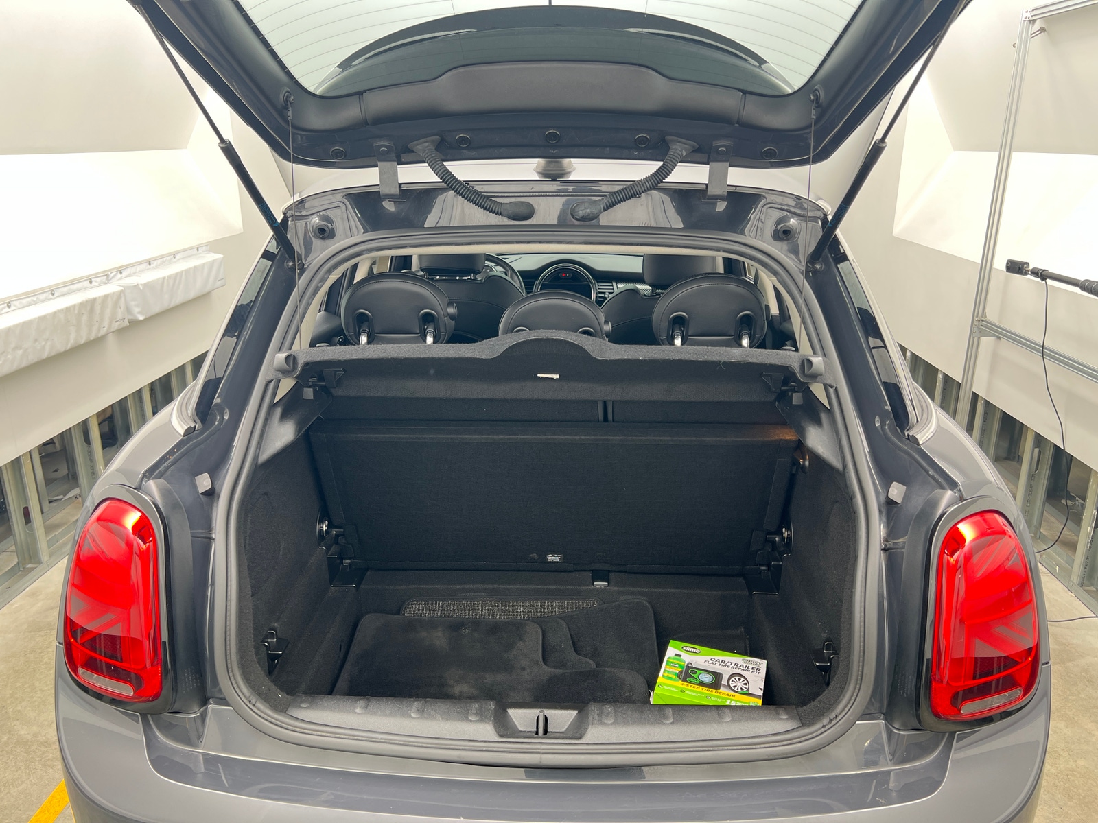 Thumbnail: 2019 MINI Cooper Hardtop - 6