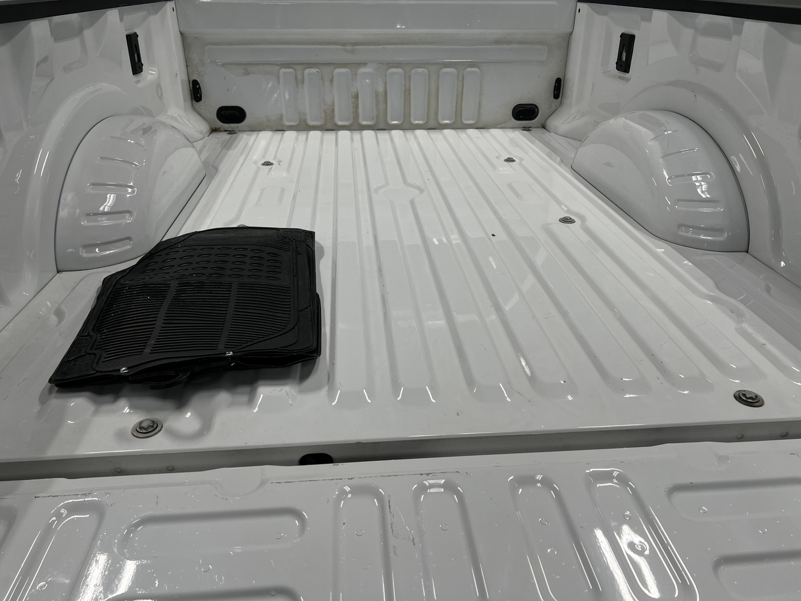 Thumbnail: 2022 Ford Econoline - 7