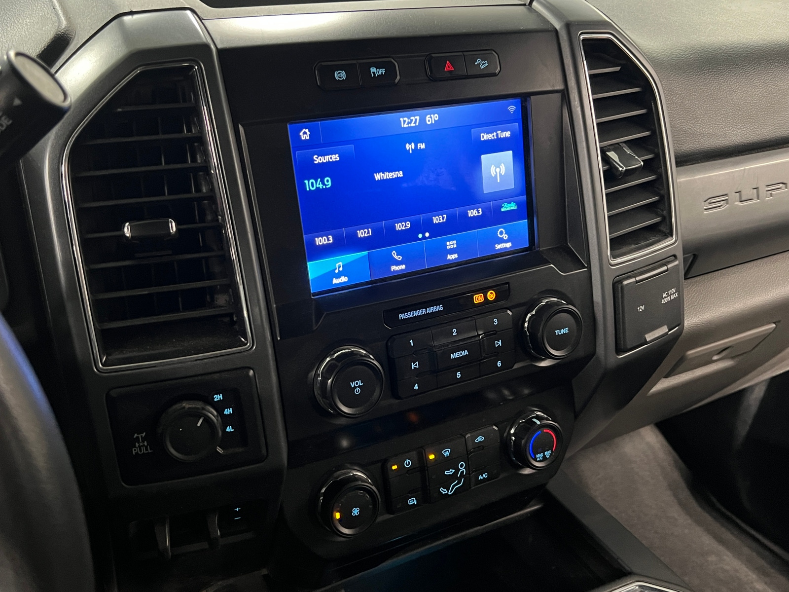 Thumbnail: 2022 Ford Econoline - 4